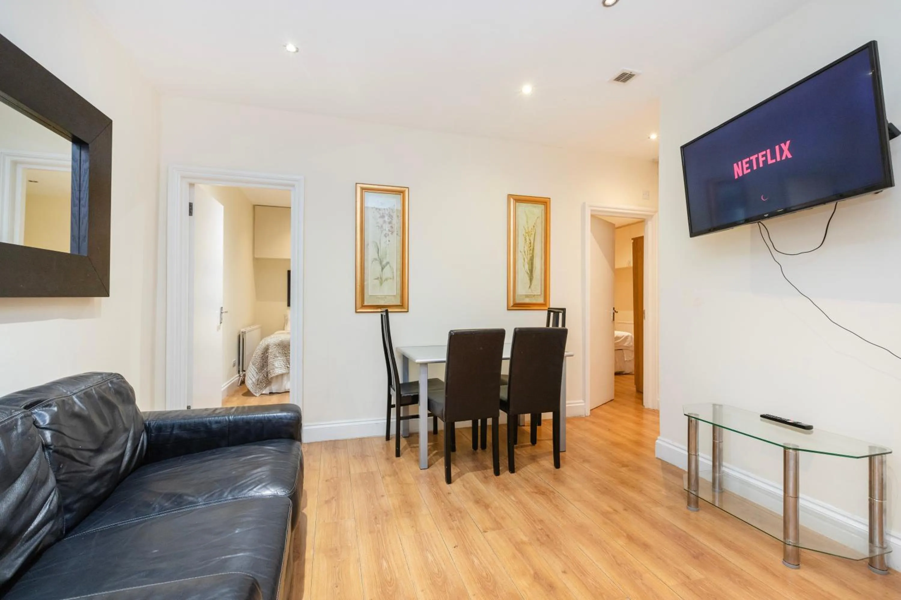 Hyde Park Rooms & Apartments