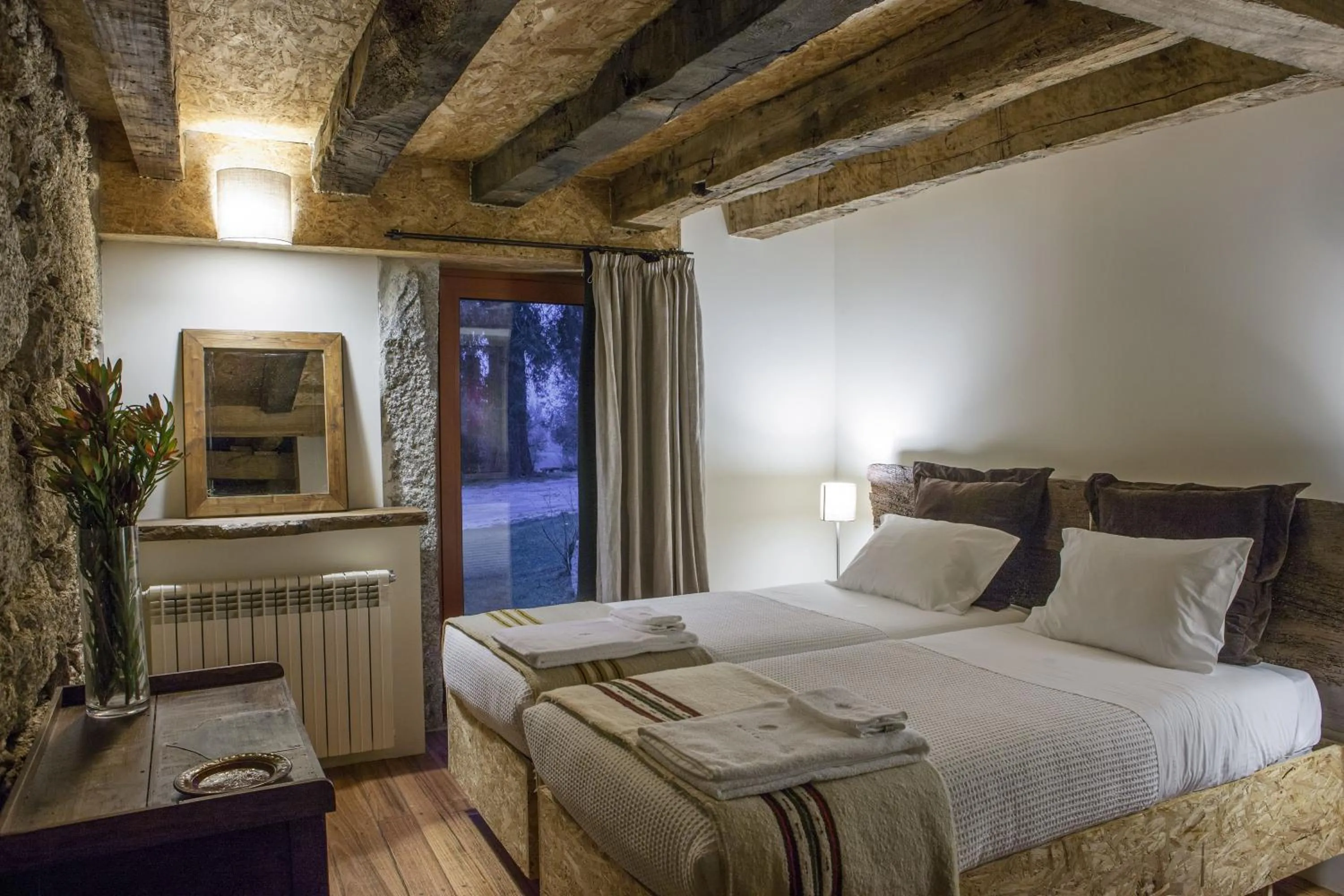 Photo of the whole room, Bed in Quinta do Rapozinho