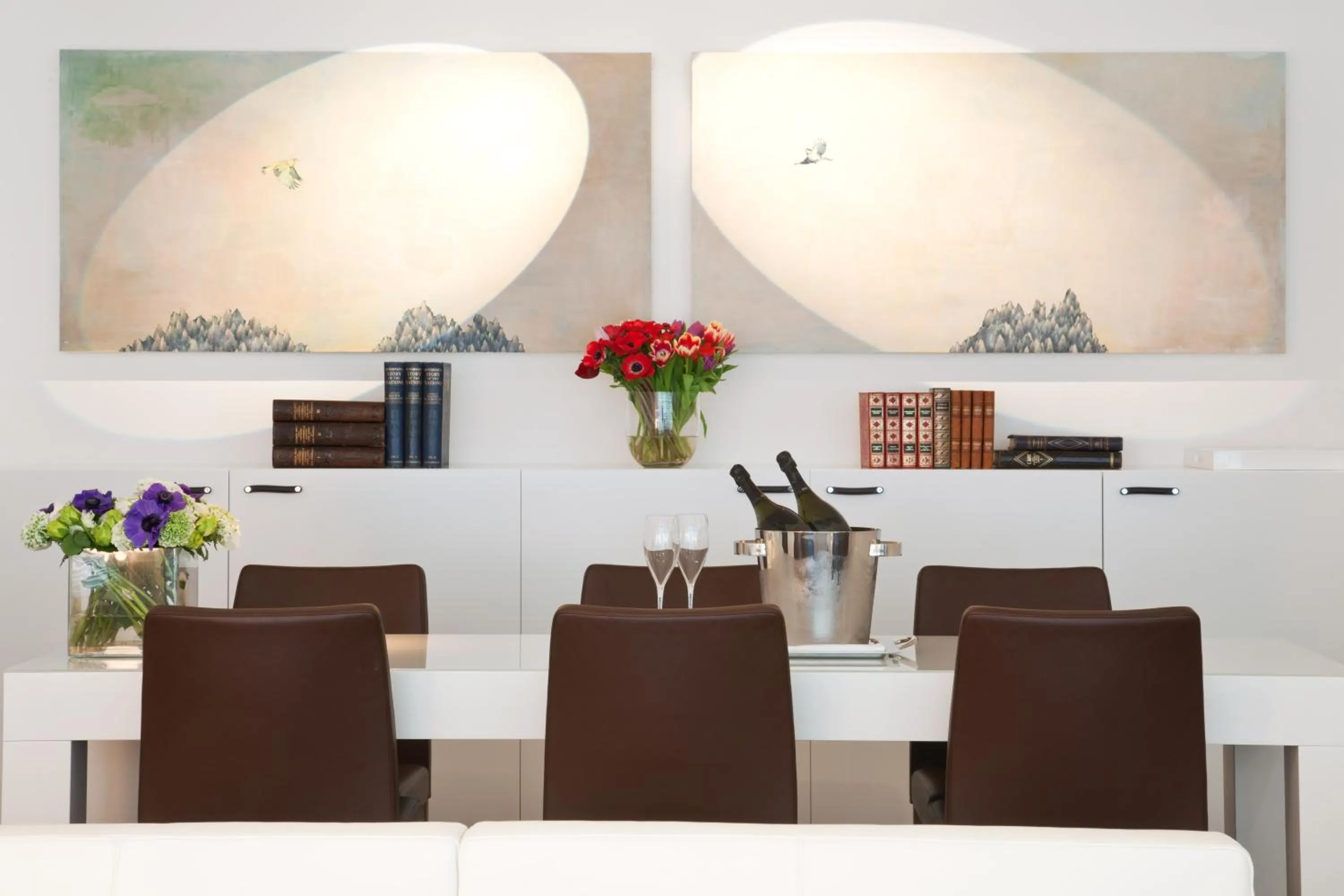 Restaurant/places to eat in Magna Pars l'Hotel à Parfum