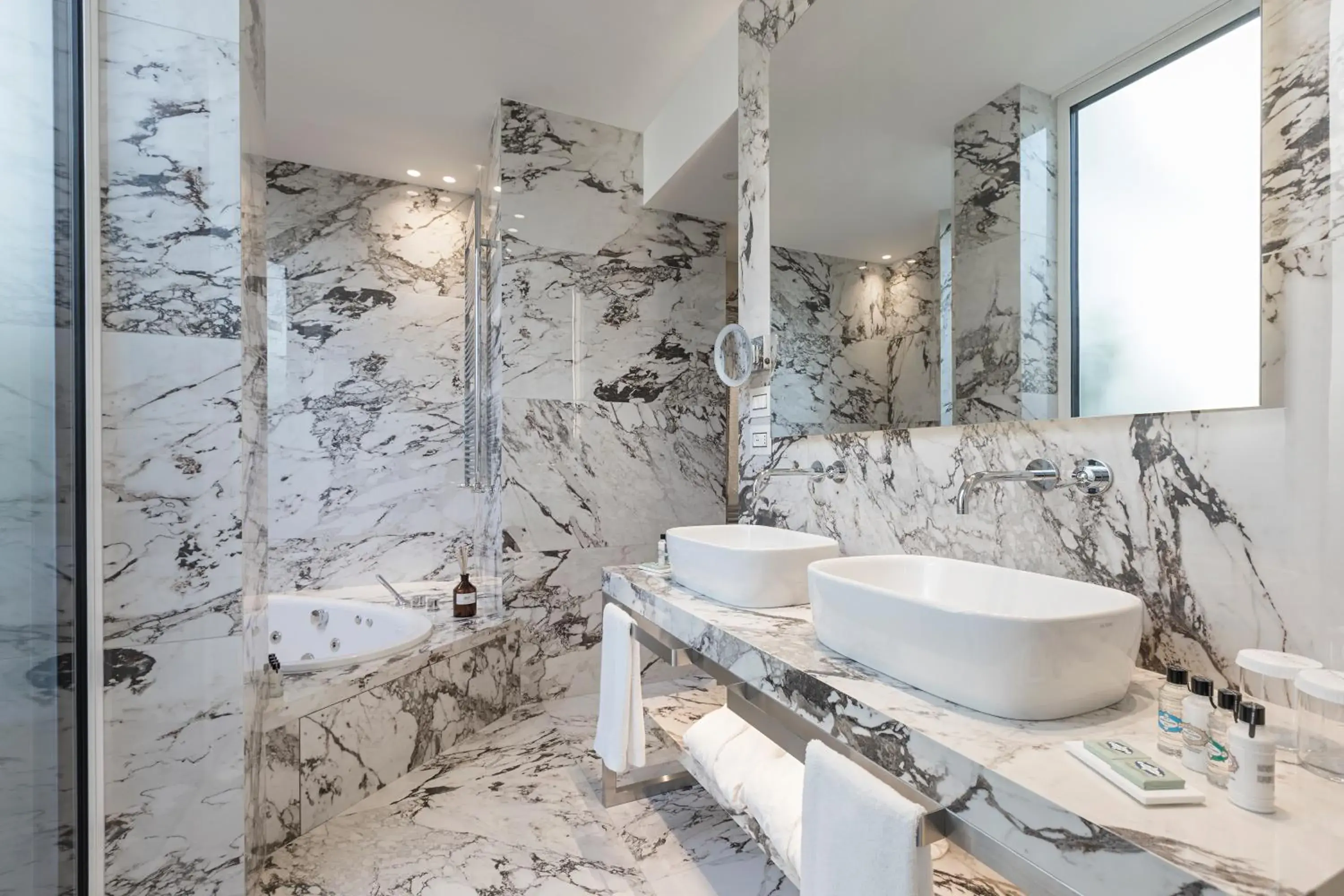 Gran Prestige Terrace Suite in Magna Pars l'Hotel à Parfum, Small Luxury Hotels of the World Gran Prestige Terrace Suite in Magna Pars l'Hotel à Parfum, Small Luxury Hotels of the World