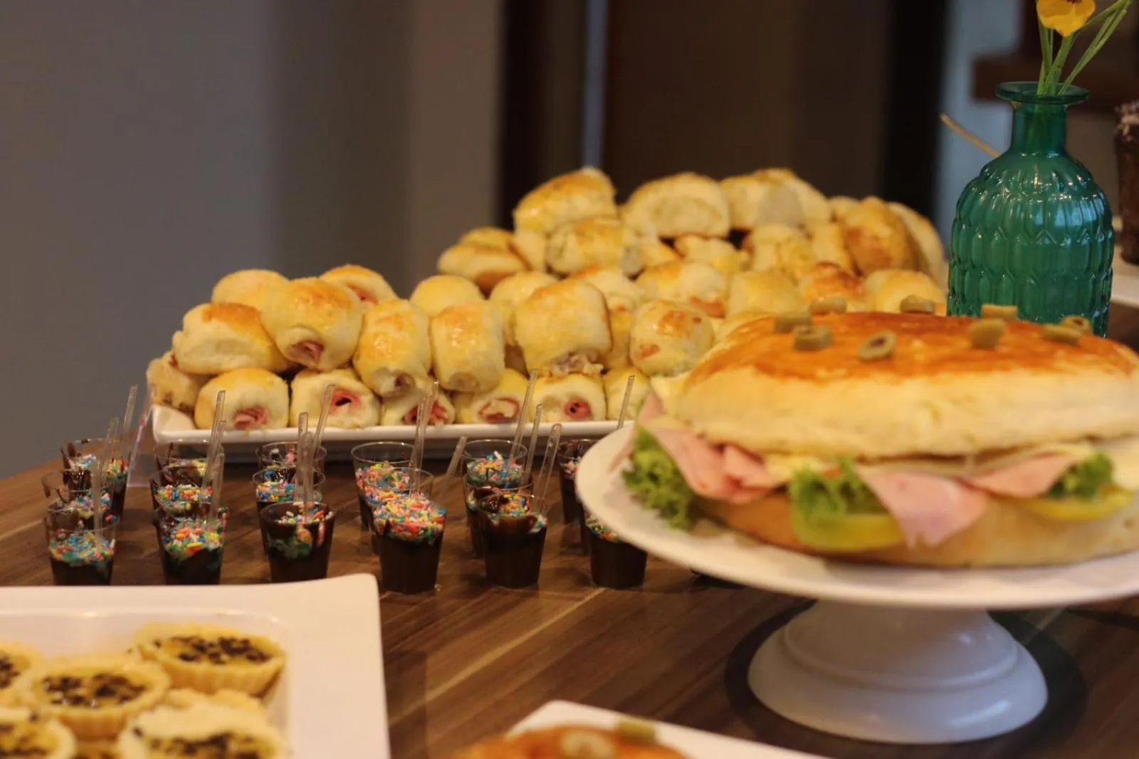 Buffet breakfast in Onix Hotel Aeroporto