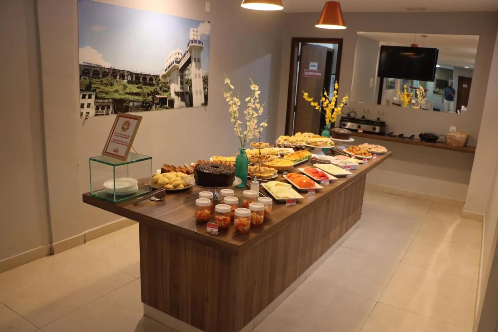 Buffet breakfast in Onix Hotel Aeroporto