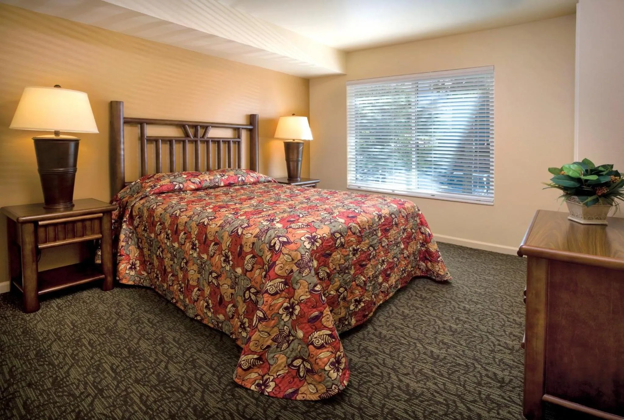 Photo of the whole room, Bed in WorldMark Wolf Creek