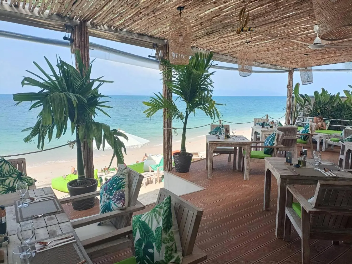 Restaurant/places to eat in March Samui Resort