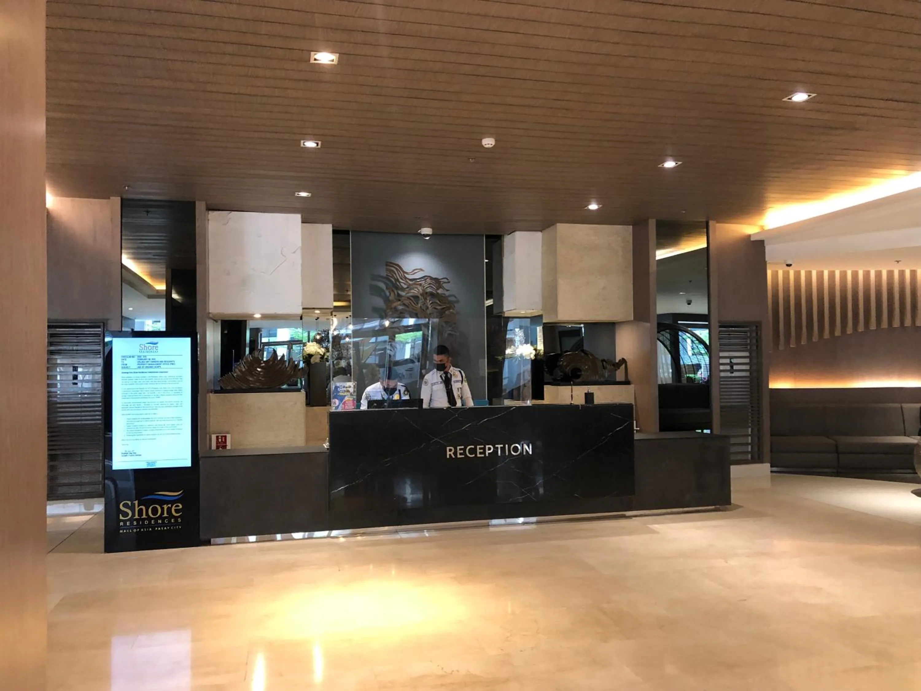 Lobby or reception in Shore Residences, Mall Of Asia Complex Stayction by PBYY