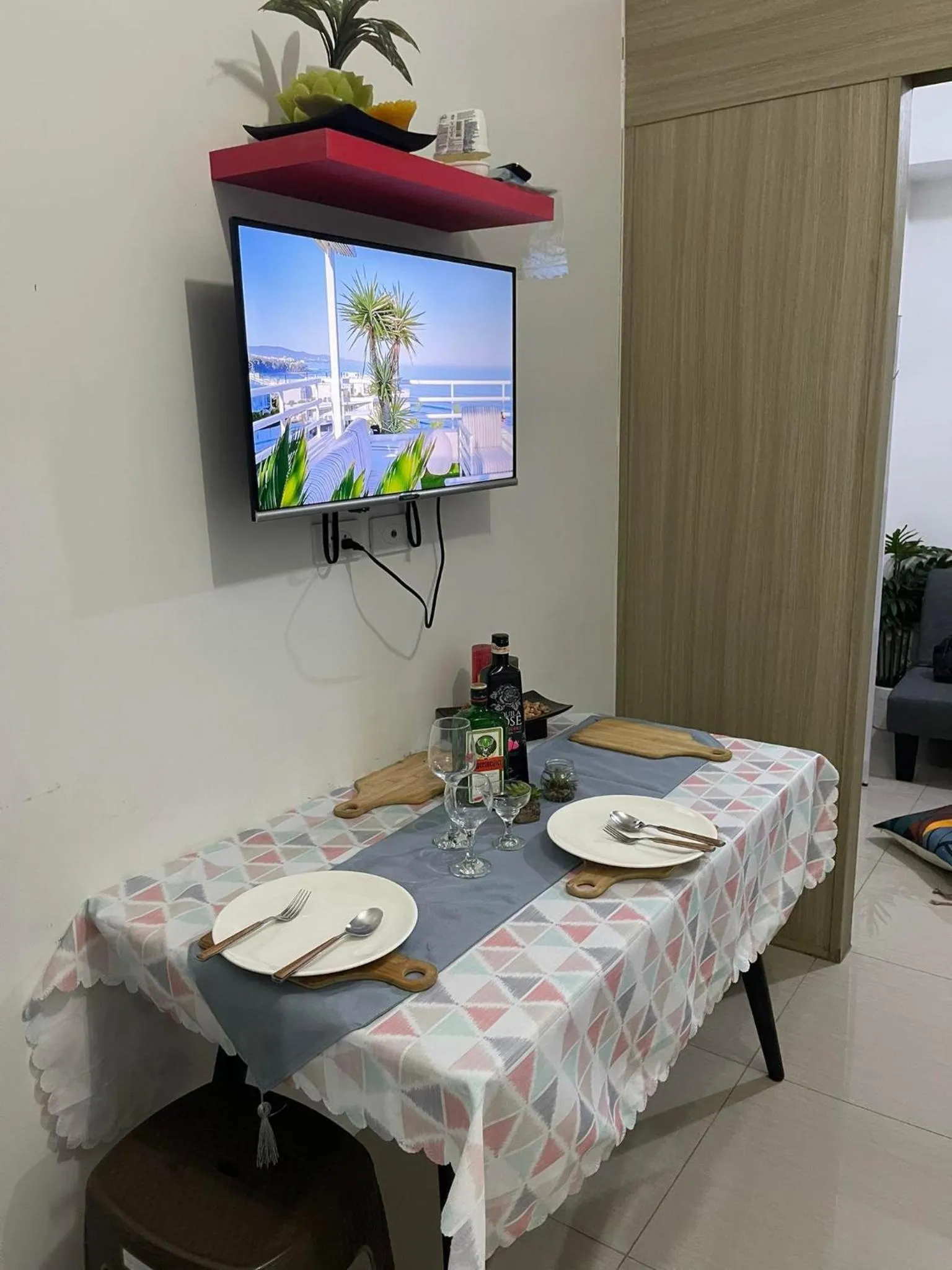 TV and multimedia in Shore Residences, Mall Of Asia Complex Stayction by PBYY