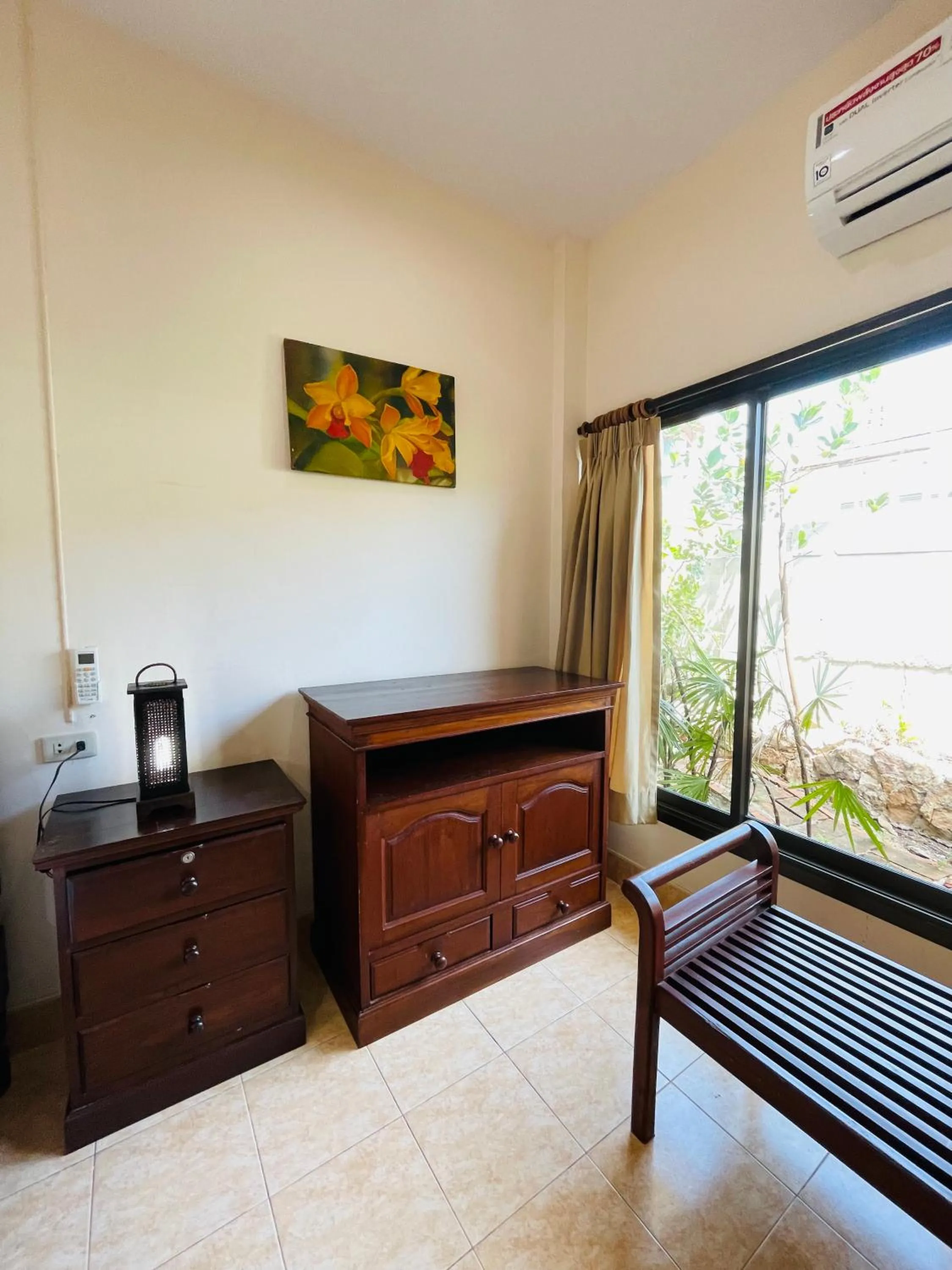 Bed in Meewaya Hotel