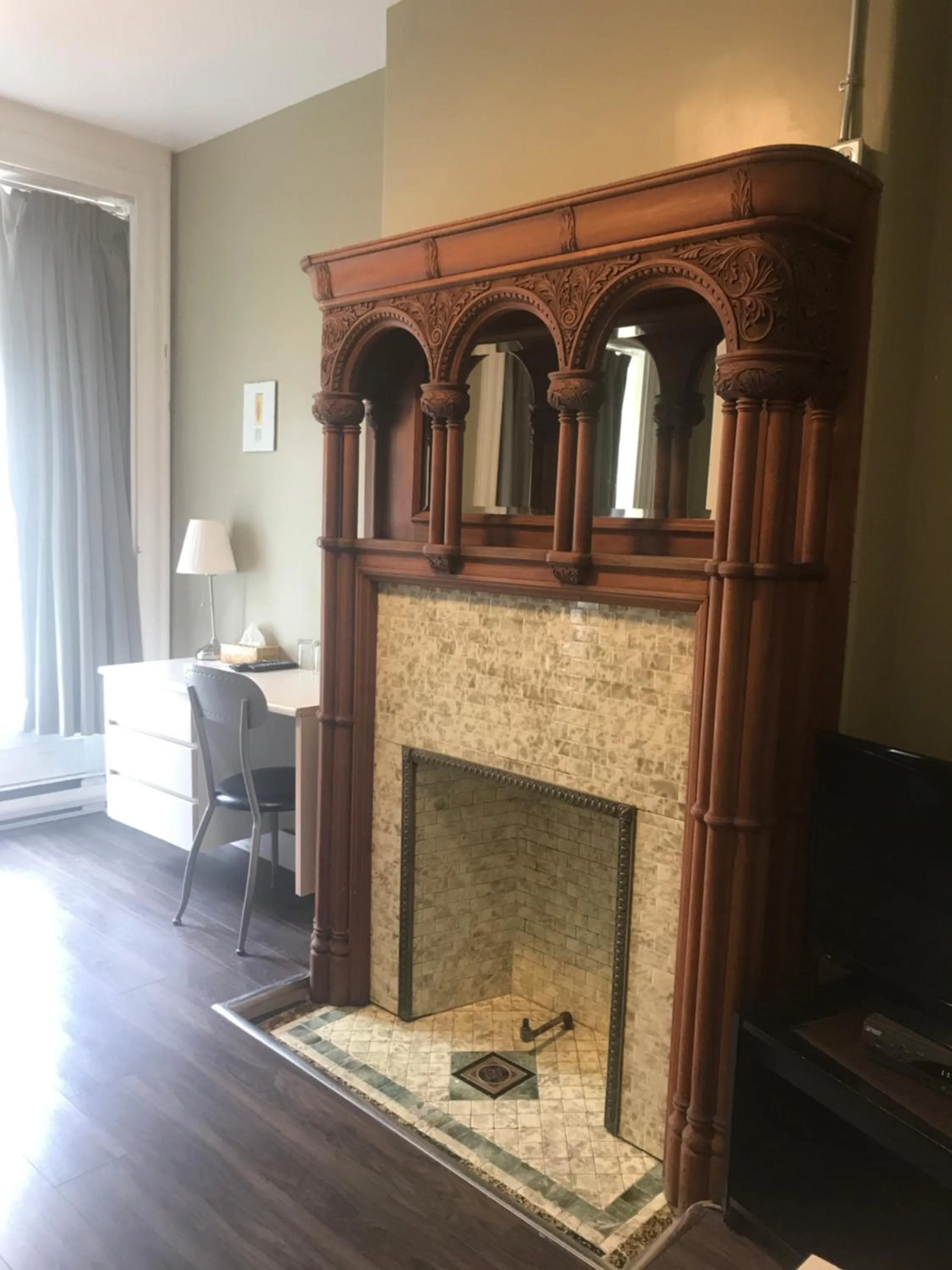 flat iron in Auberge St-Louis