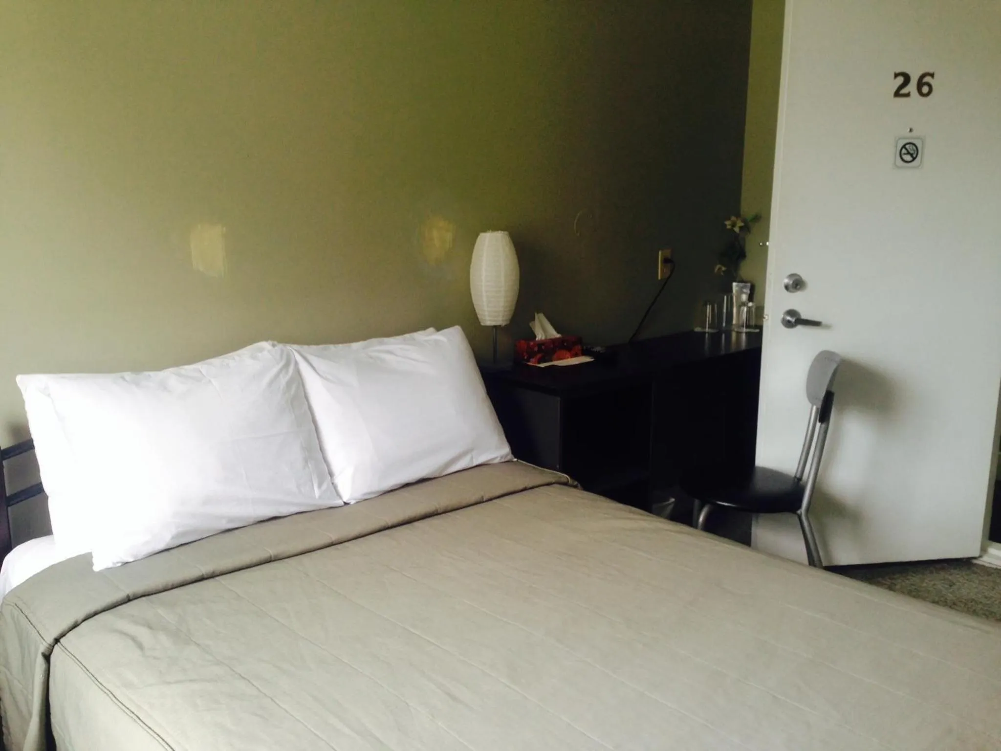 Bed in Auberge St-Louis