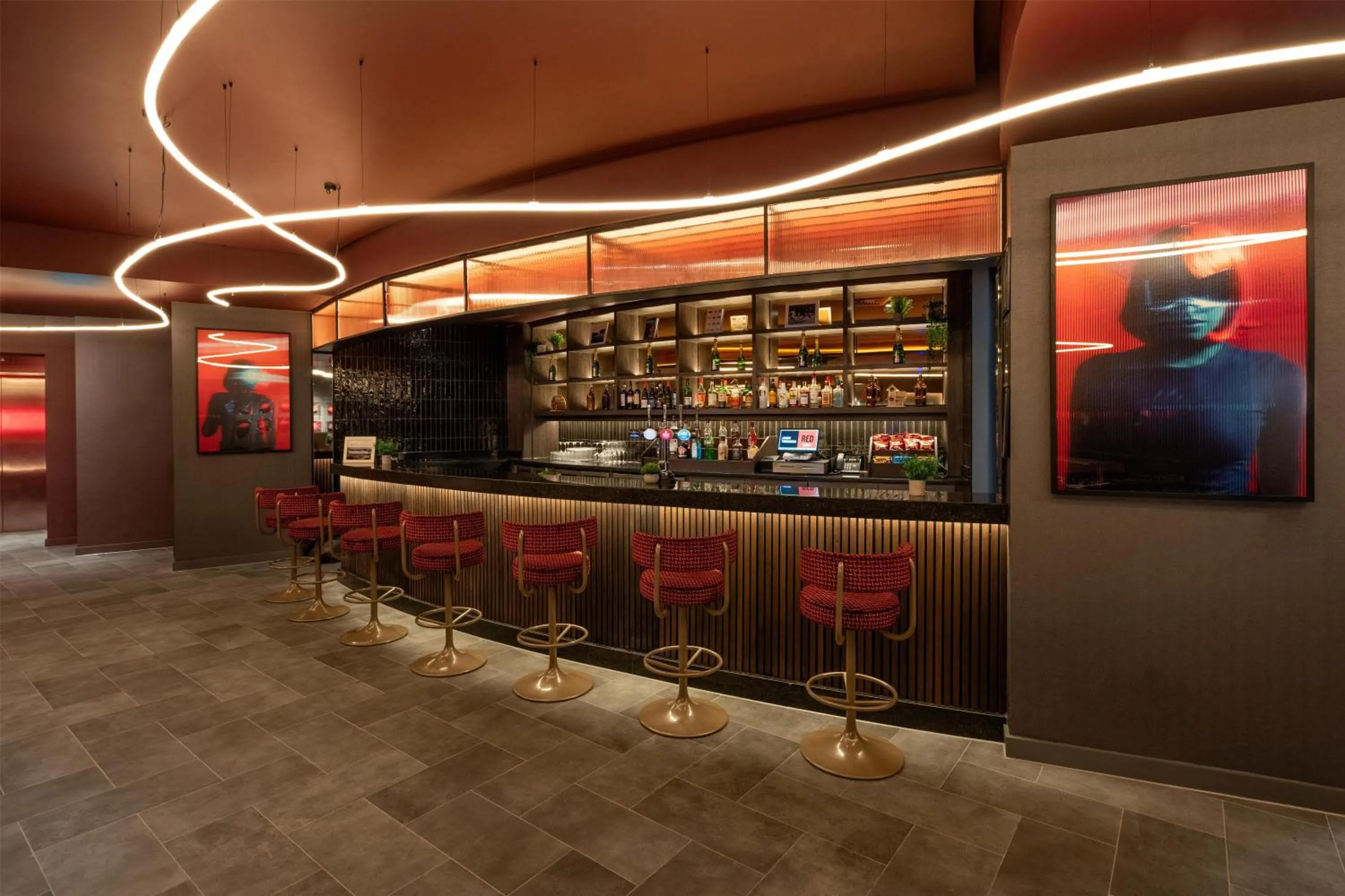 Lounge or bar in Radisson RED London Twickenham