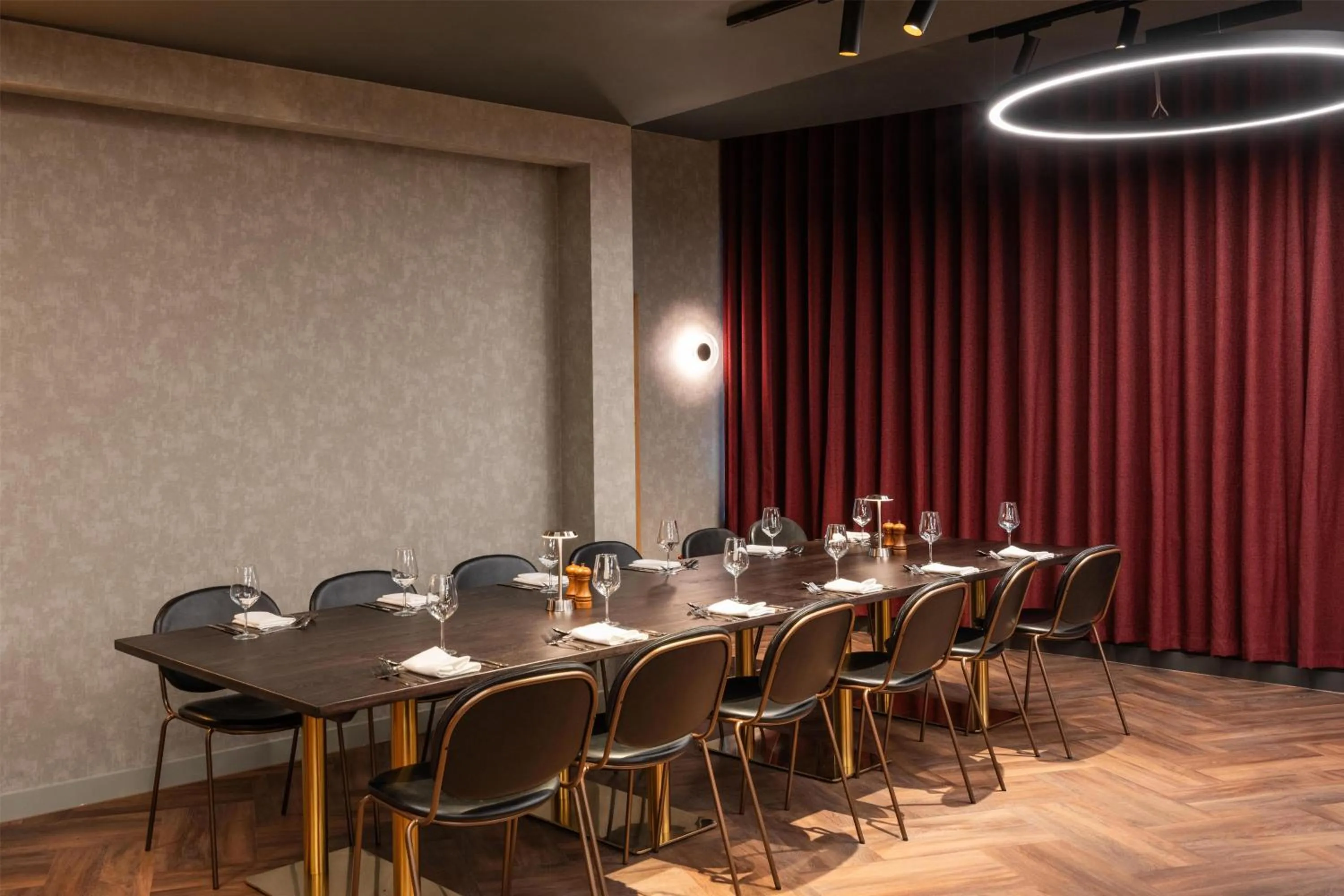 Banquet/Function facilities in Radisson RED London Twickenham