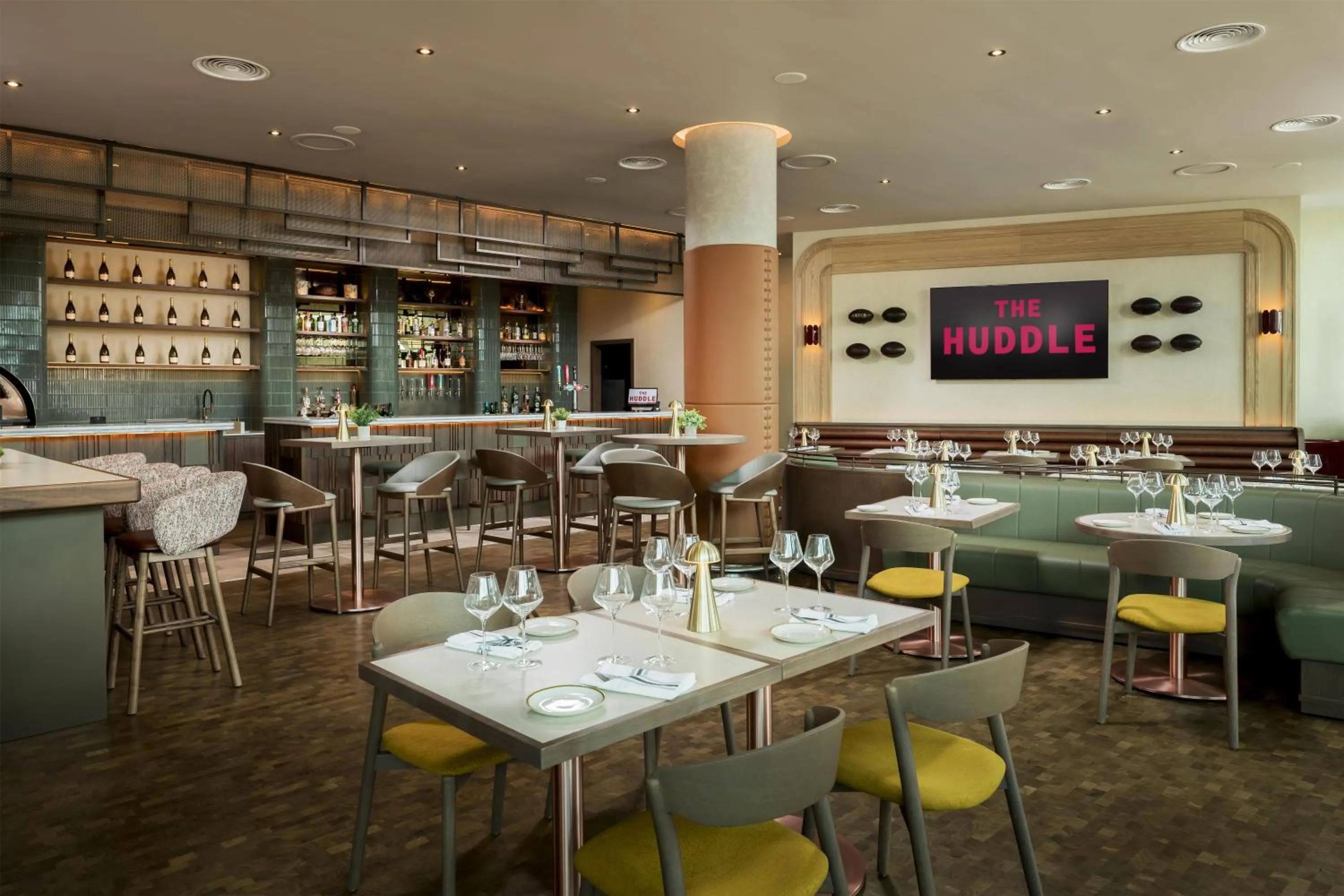 Restaurant/places to eat in Radisson RED London Twickenham