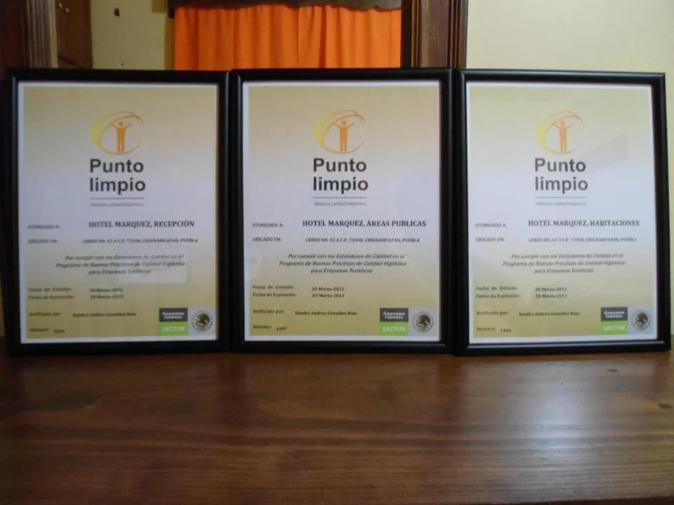 Toilet in Hotel Márquez