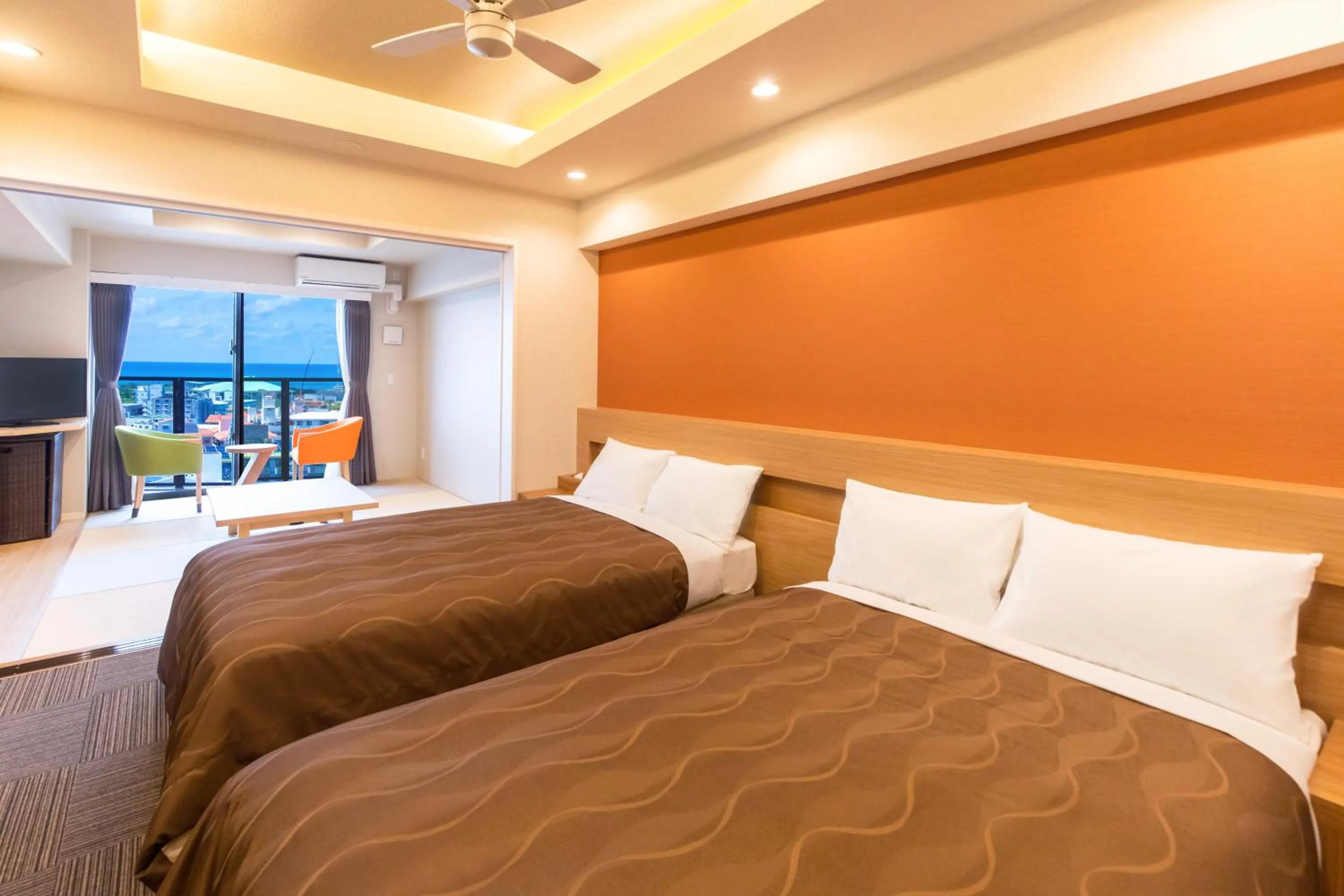 Bed in Yenns Marina Inn Mercy