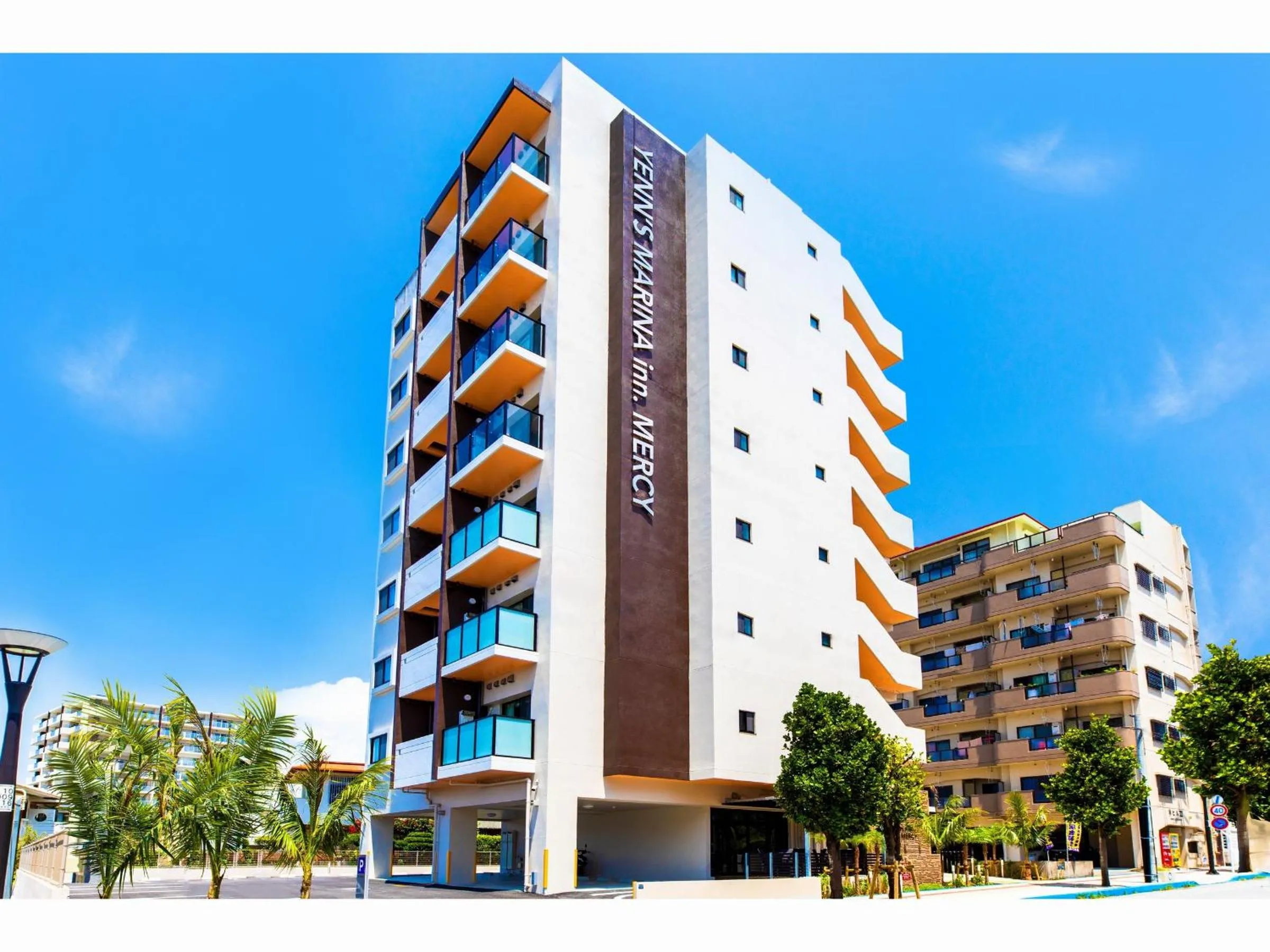 Property building in Yenns Marina Inn Mercy