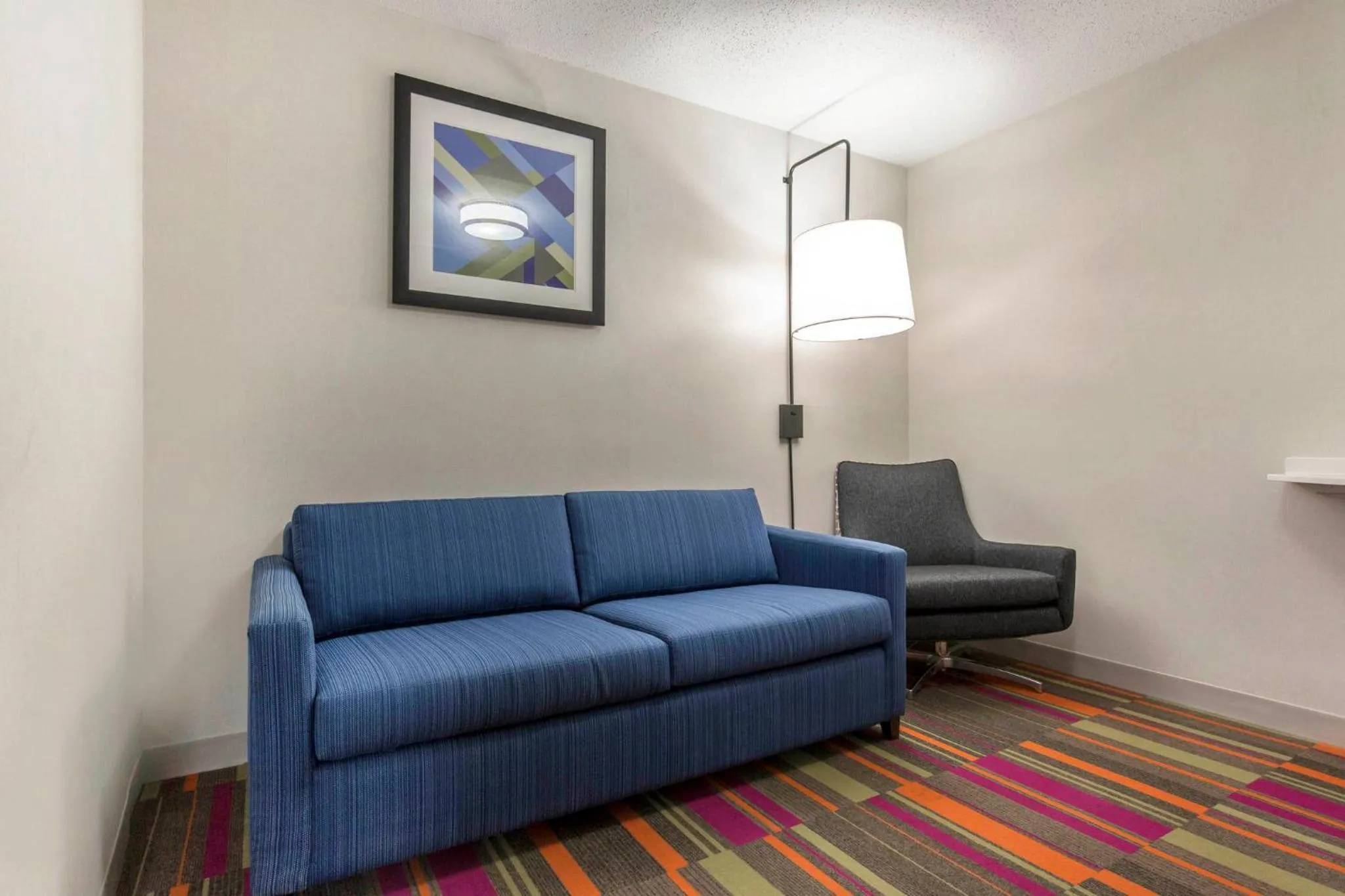 Photo of the whole room in Holiday Inn Express & Suites Chicago West - St Charles by IHG