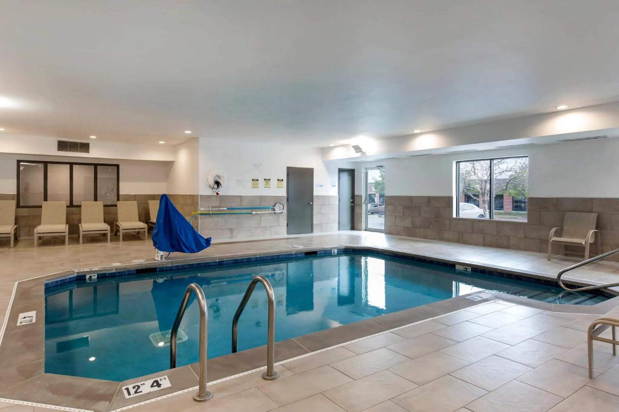 Swimming pool in Holiday Inn Express & Suites Chicago West - St Charles by IHG