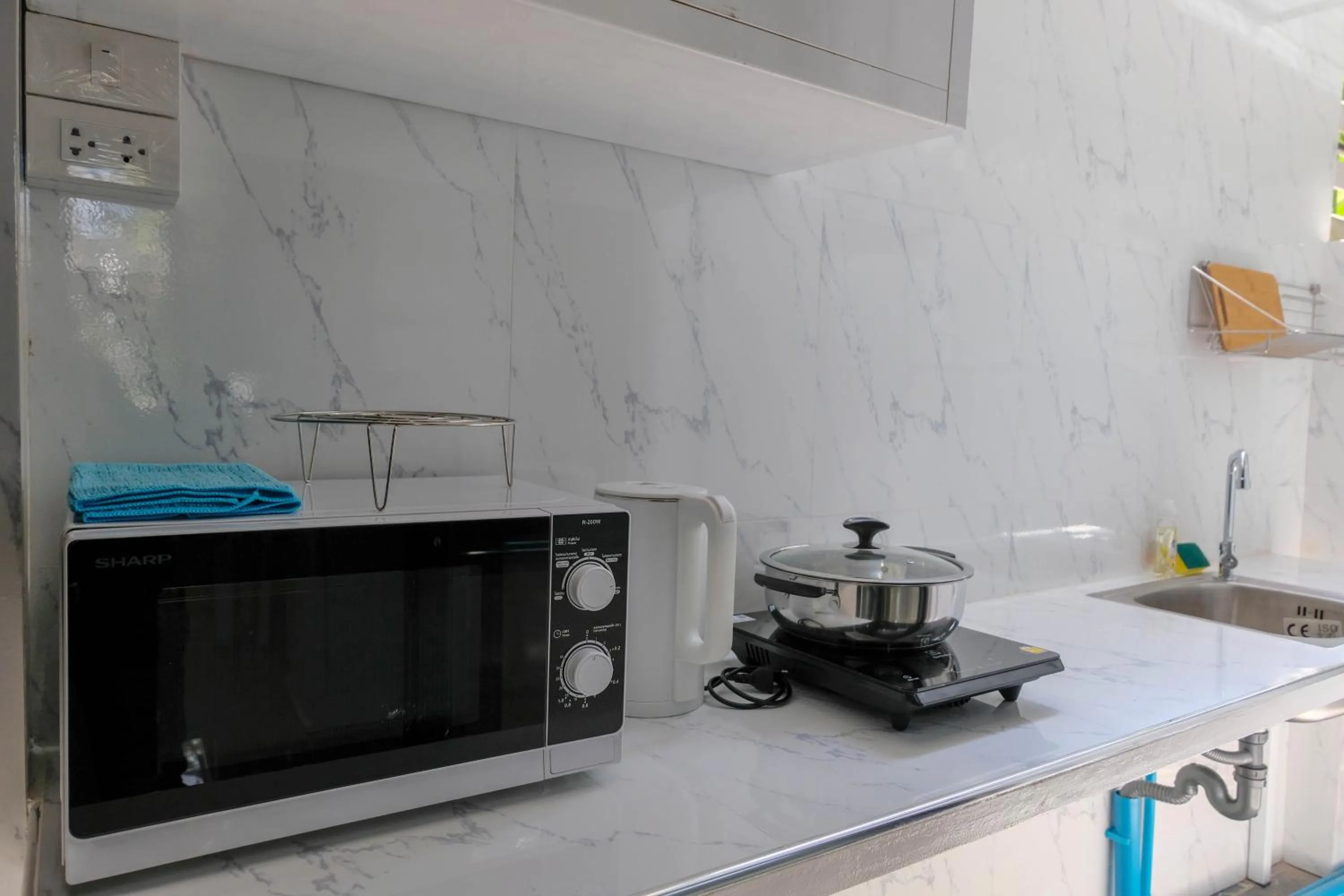 Kitchen or kitchenette in Baan Poon Garden