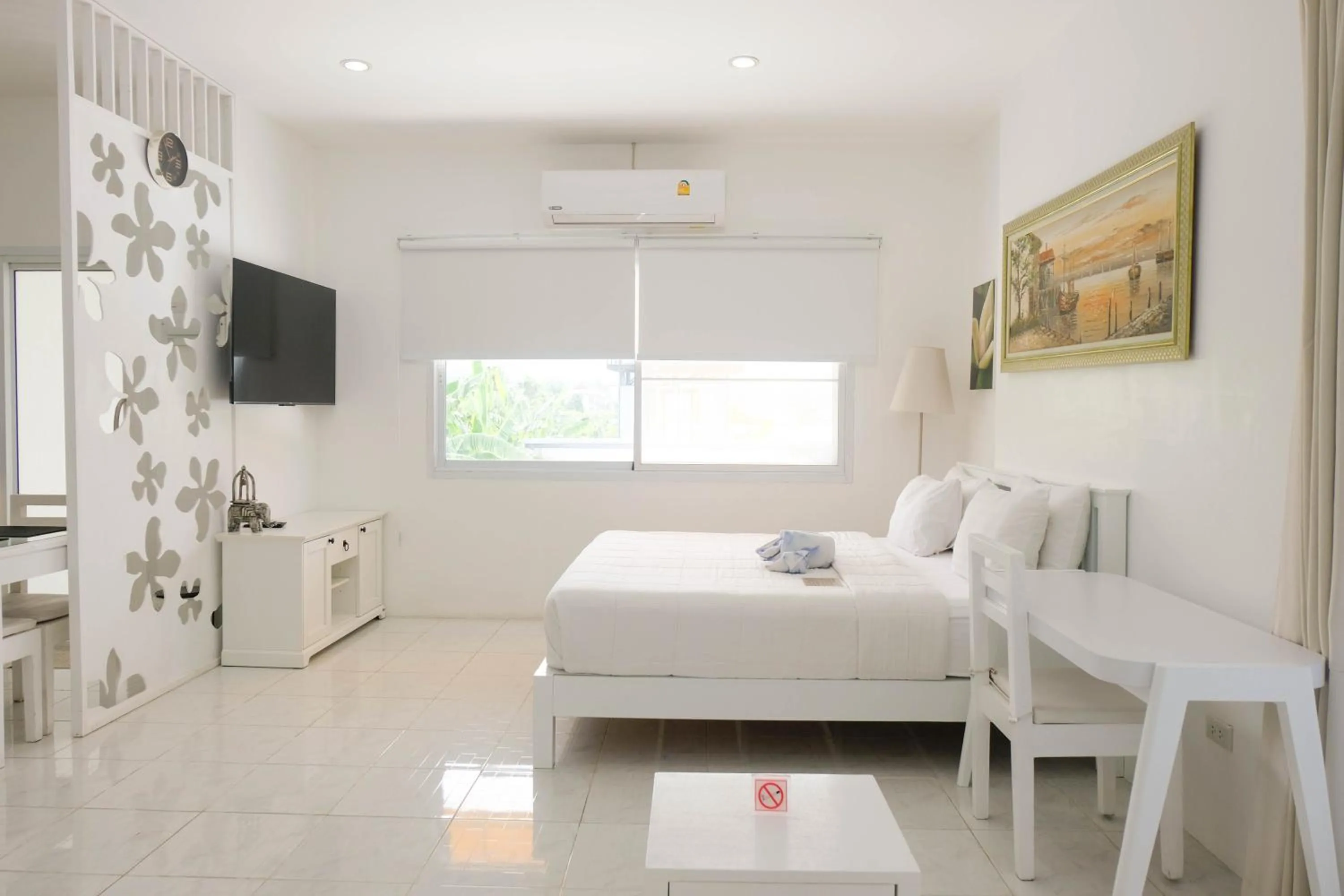 TV and multimedia, Bed in Baan Poon Garden