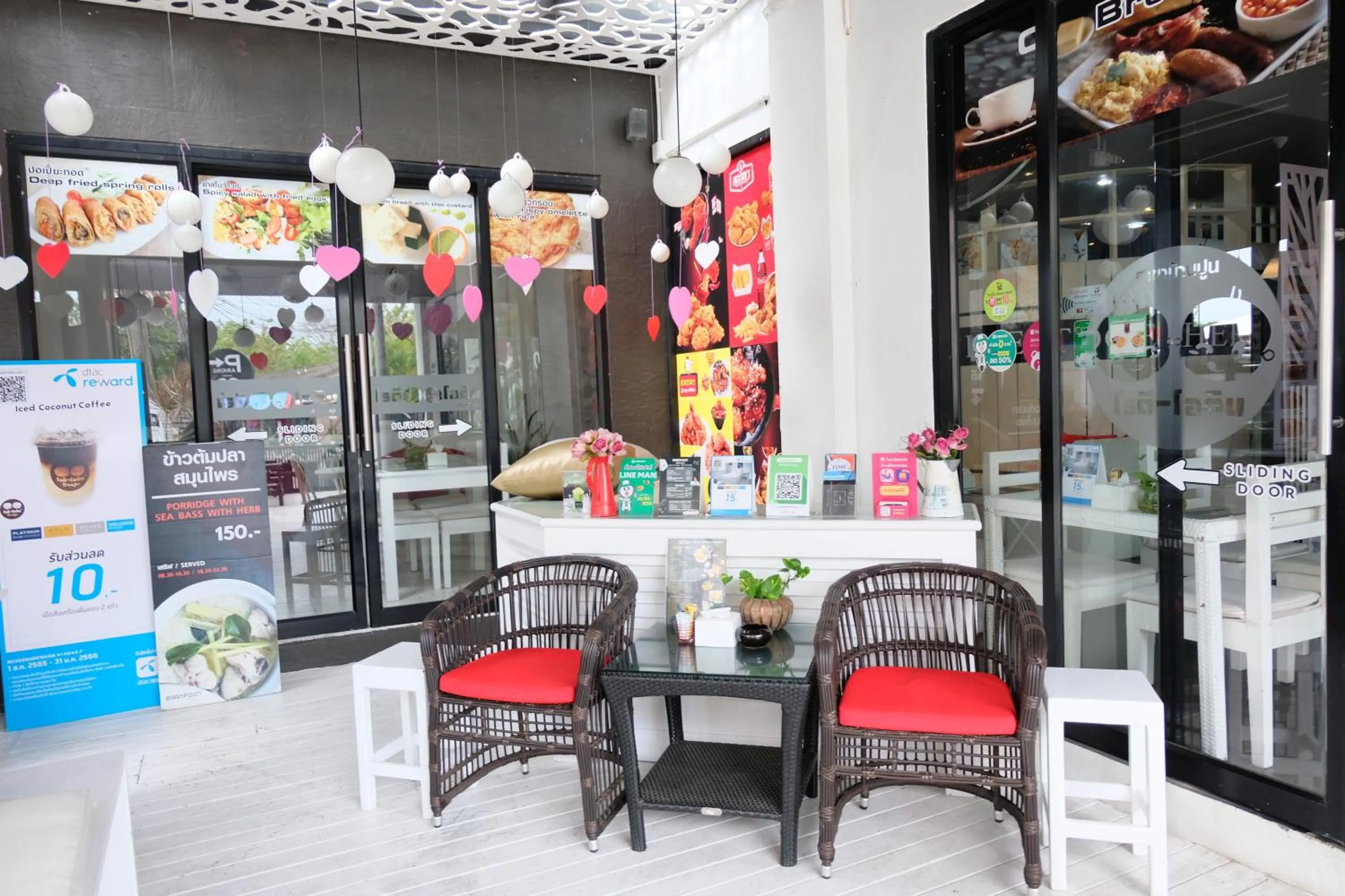 Restaurant/places to eat in Baan Poon Garden