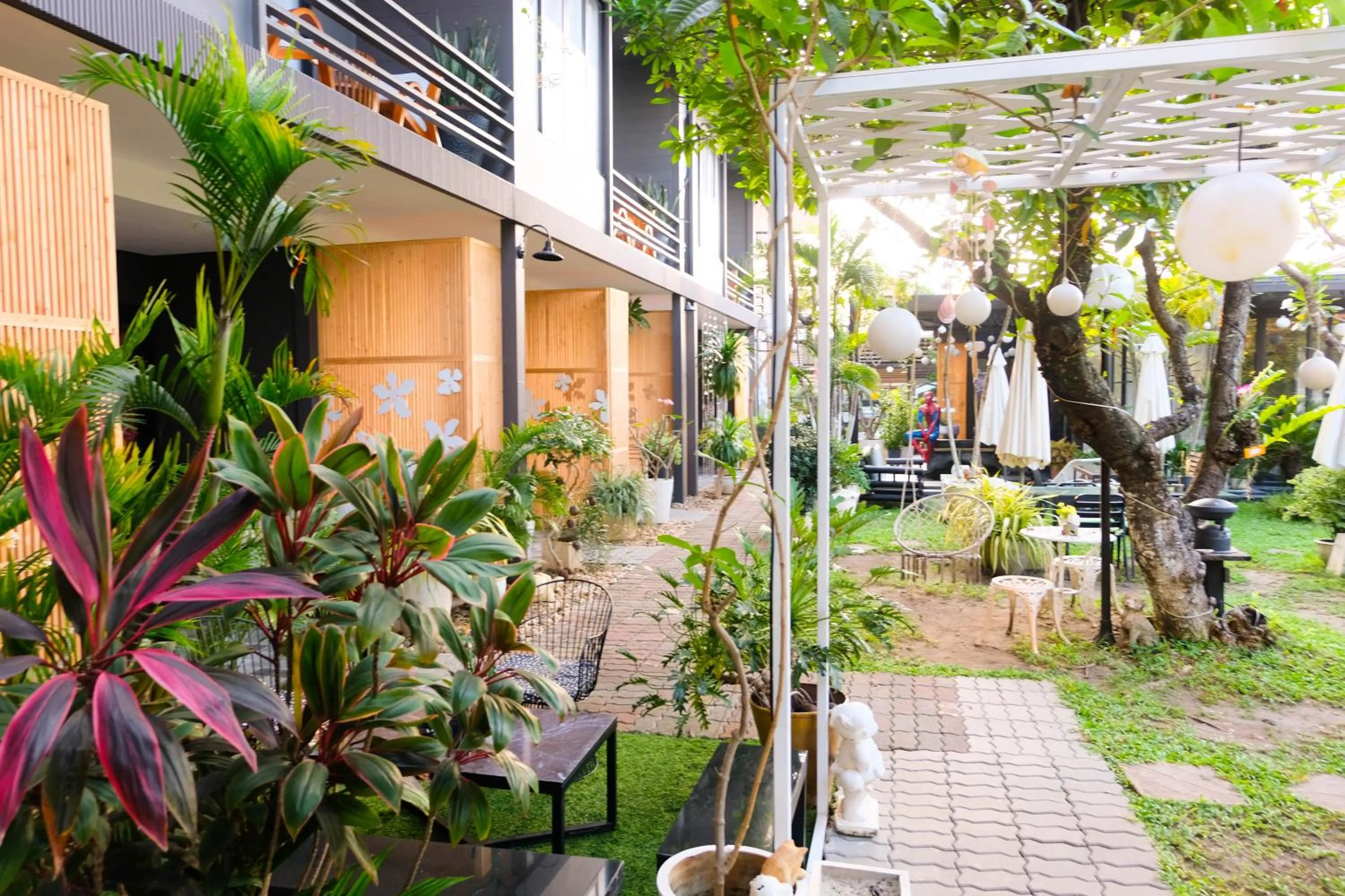 Property building in Baan Poon Garden