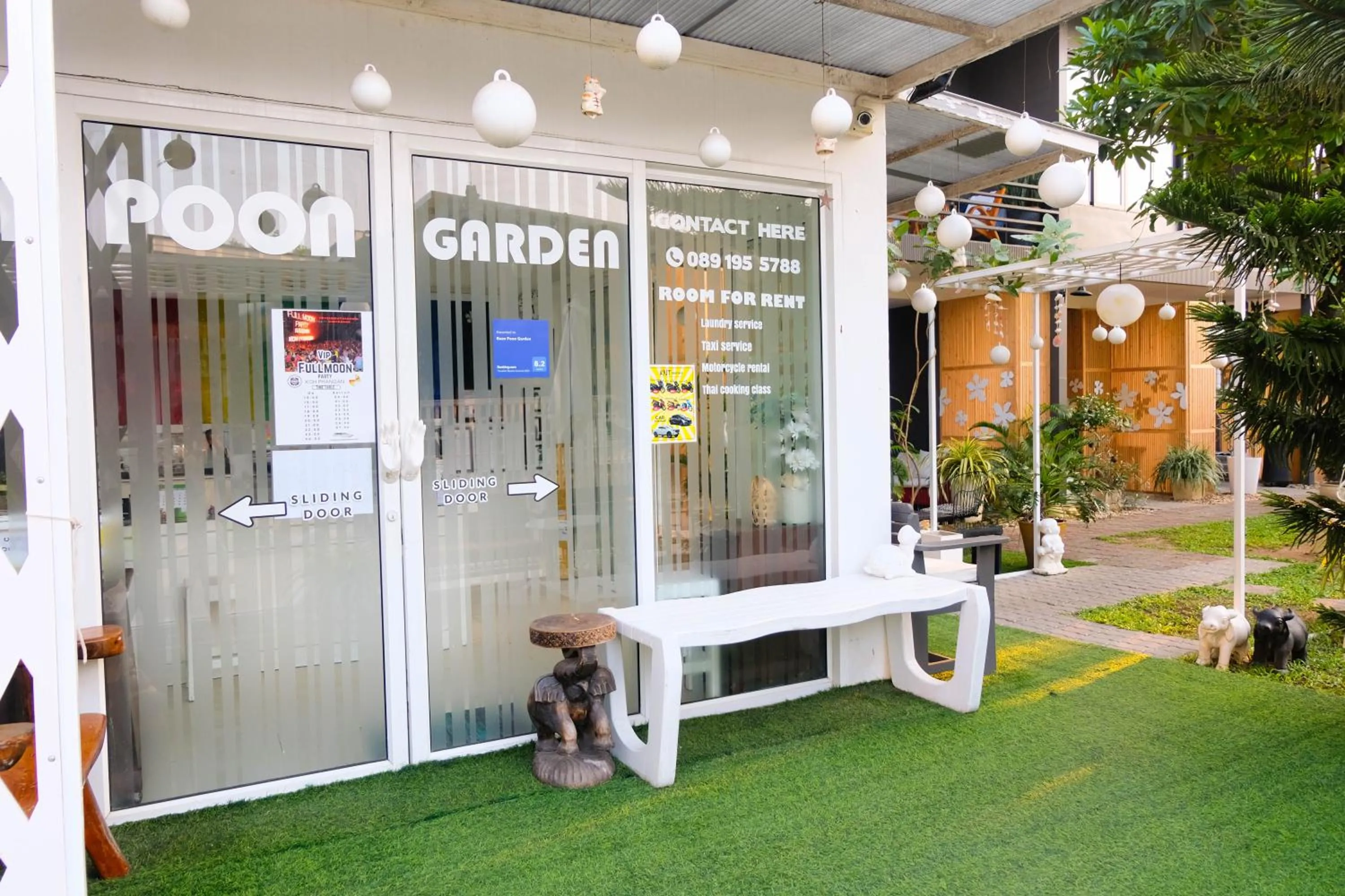 Facade/entrance in Baan Poon Garden
