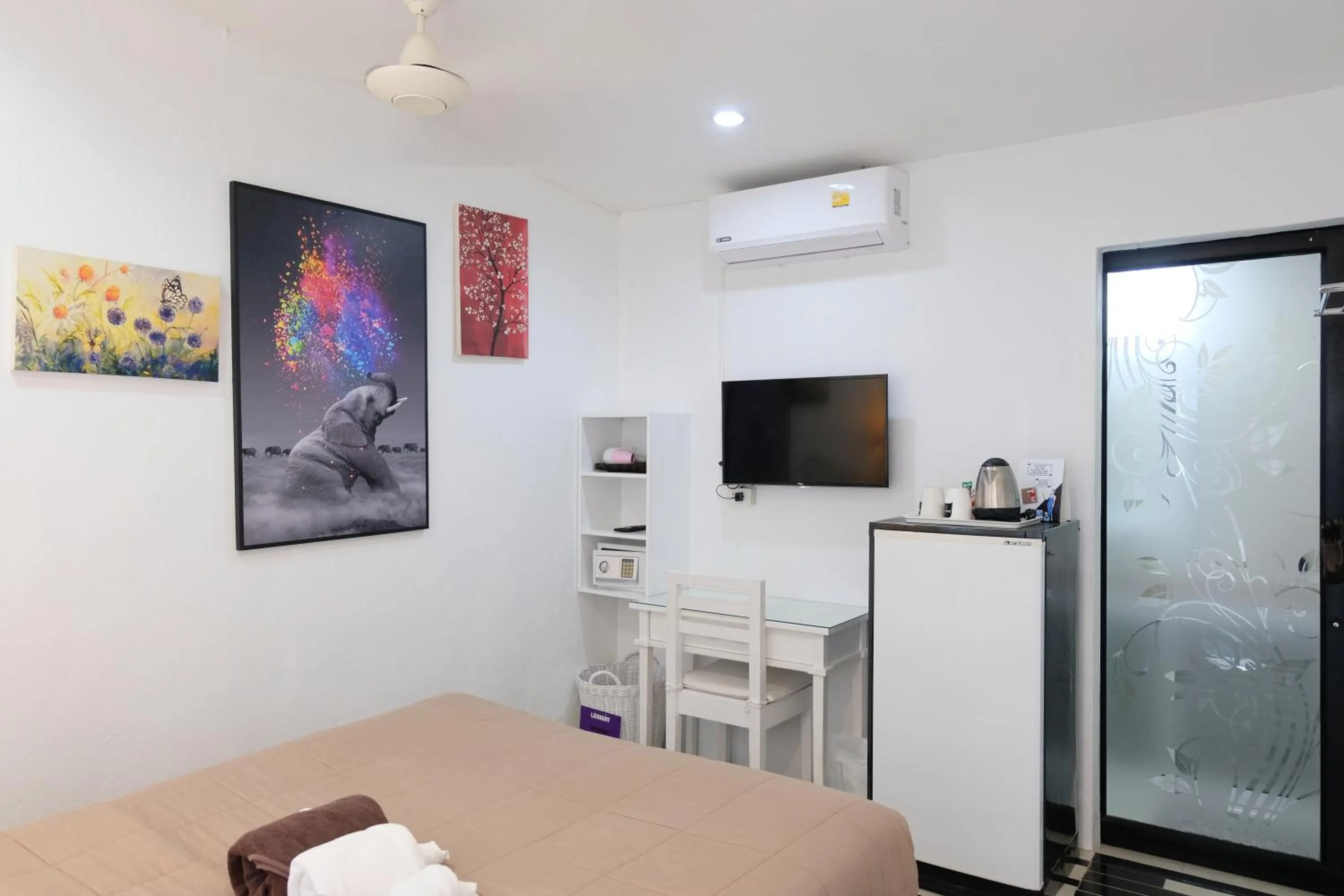 TV and multimedia, Bed in Baan Poon Garden