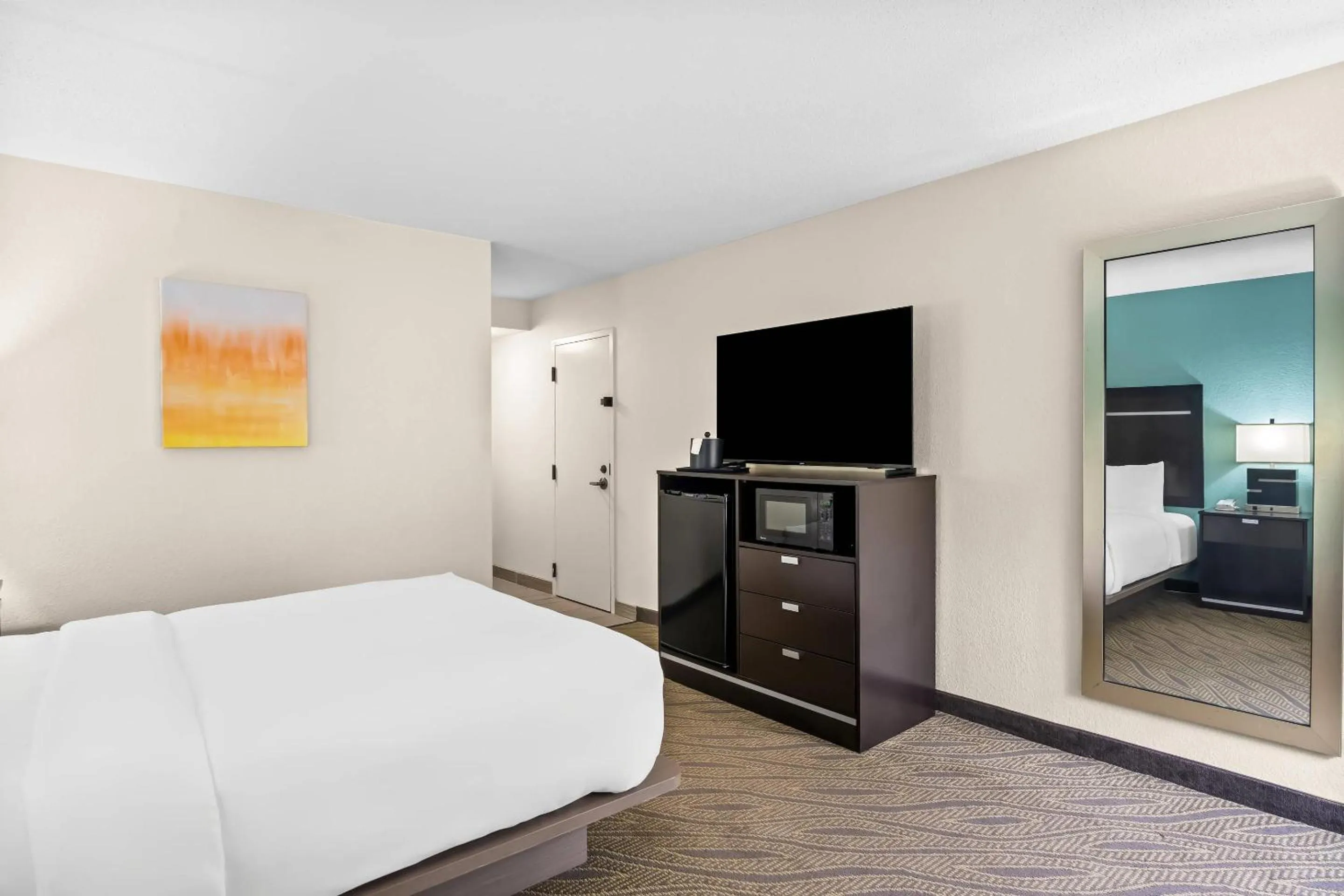 Bedroom, Bed in Comfort Inn Cadillac