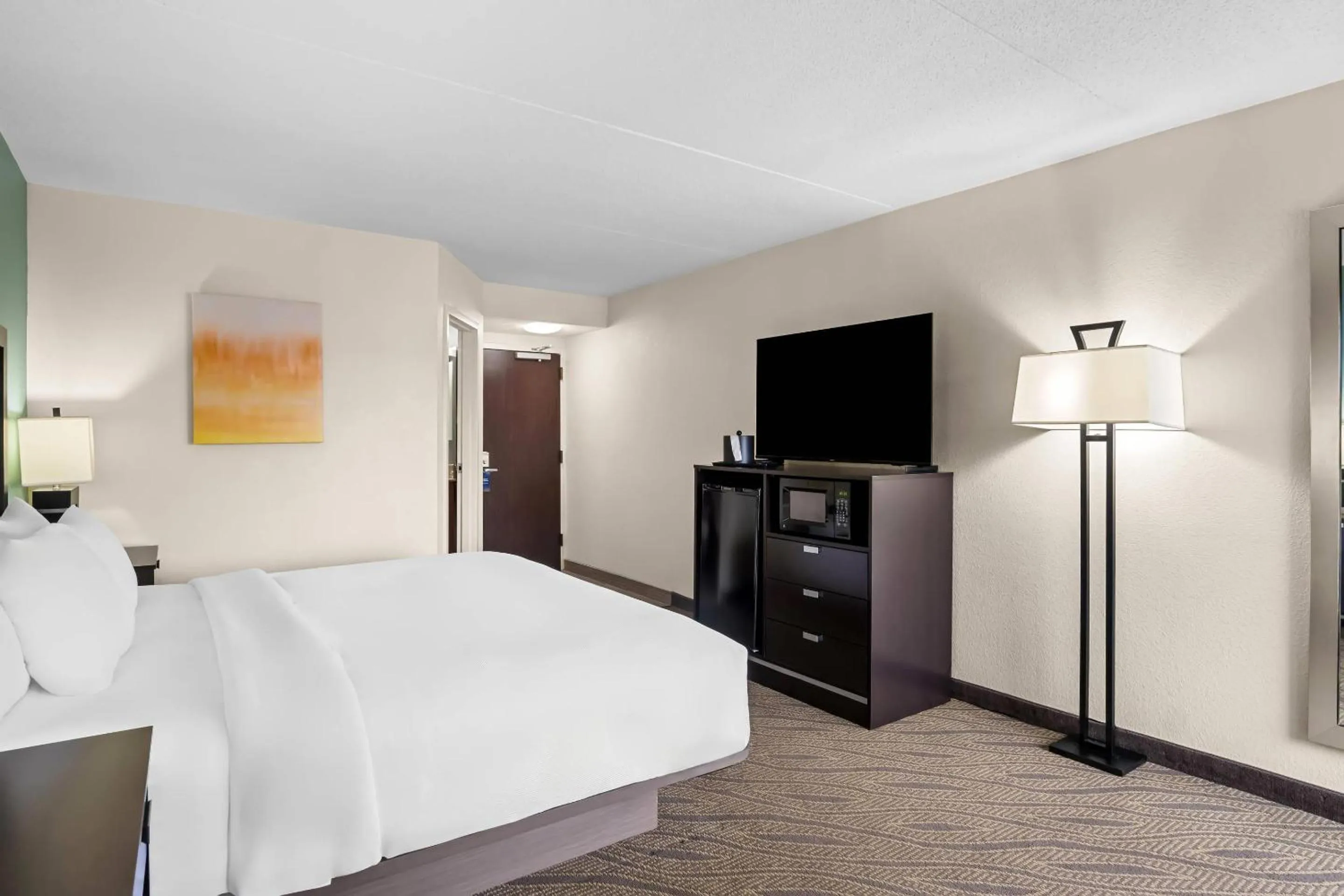 Bedroom, Bed in Comfort Inn Cadillac