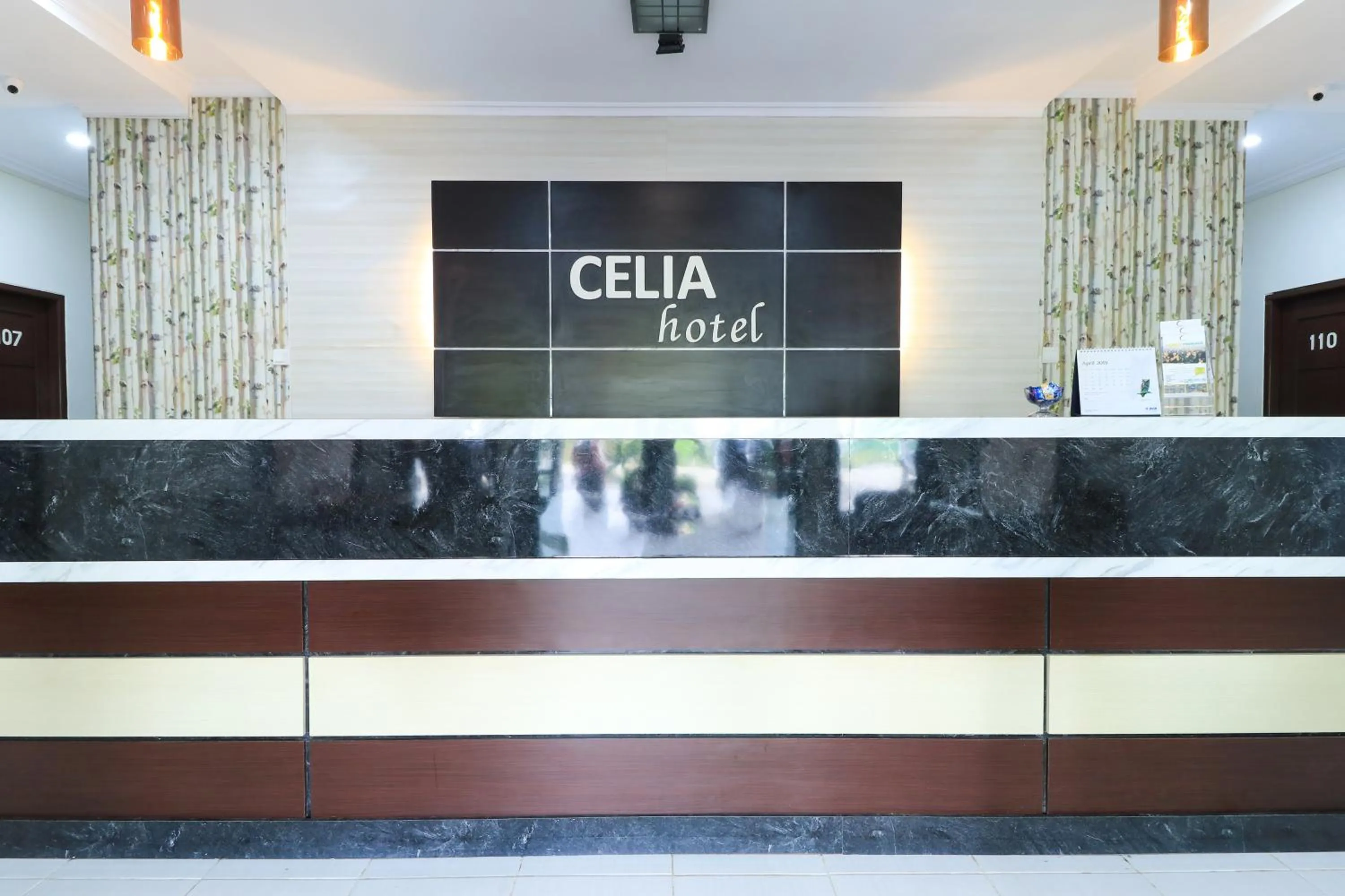 Lobby or reception in Hotel Celia