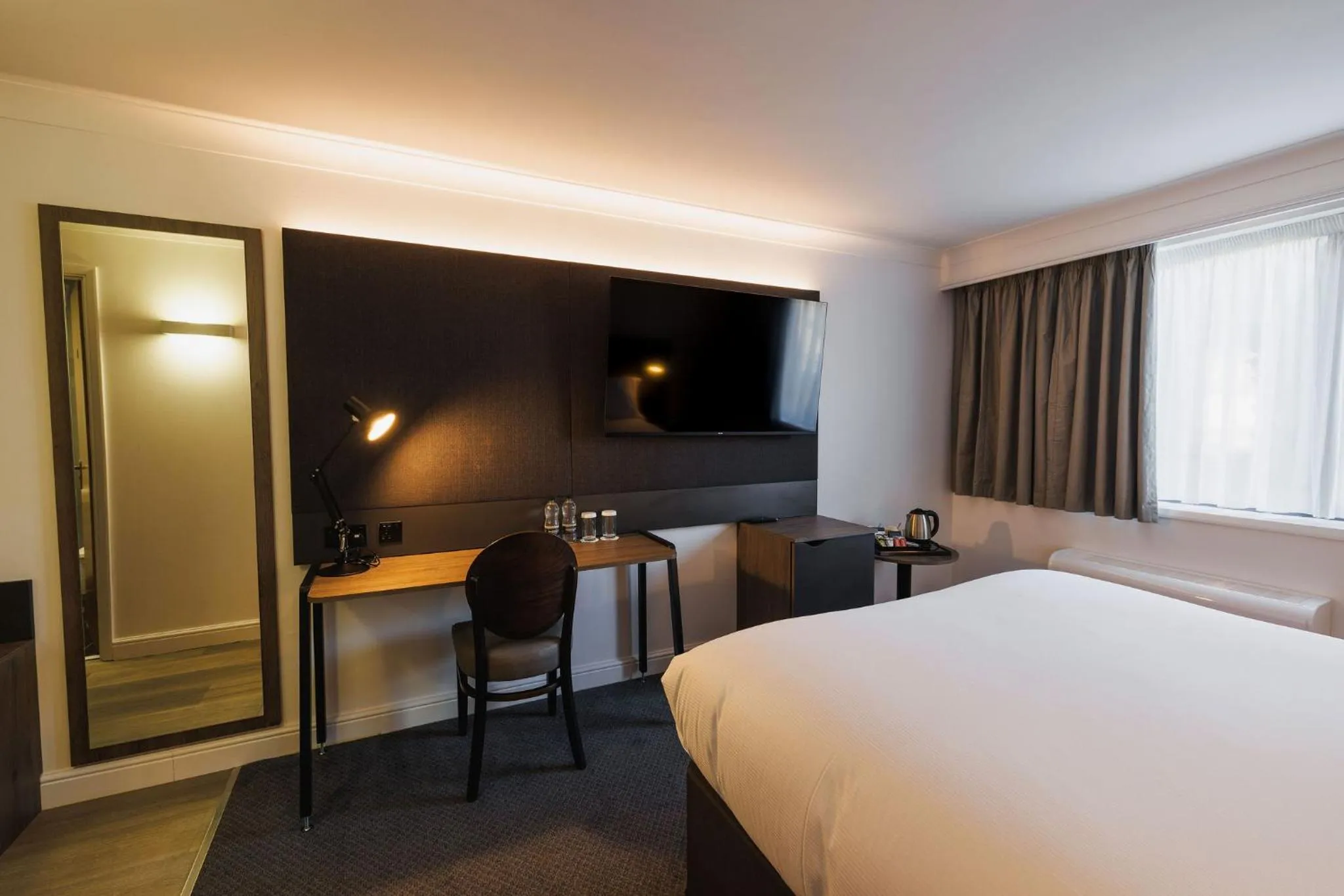 Bedroom, Bed in Holiday Inn Newcastle South by IHG