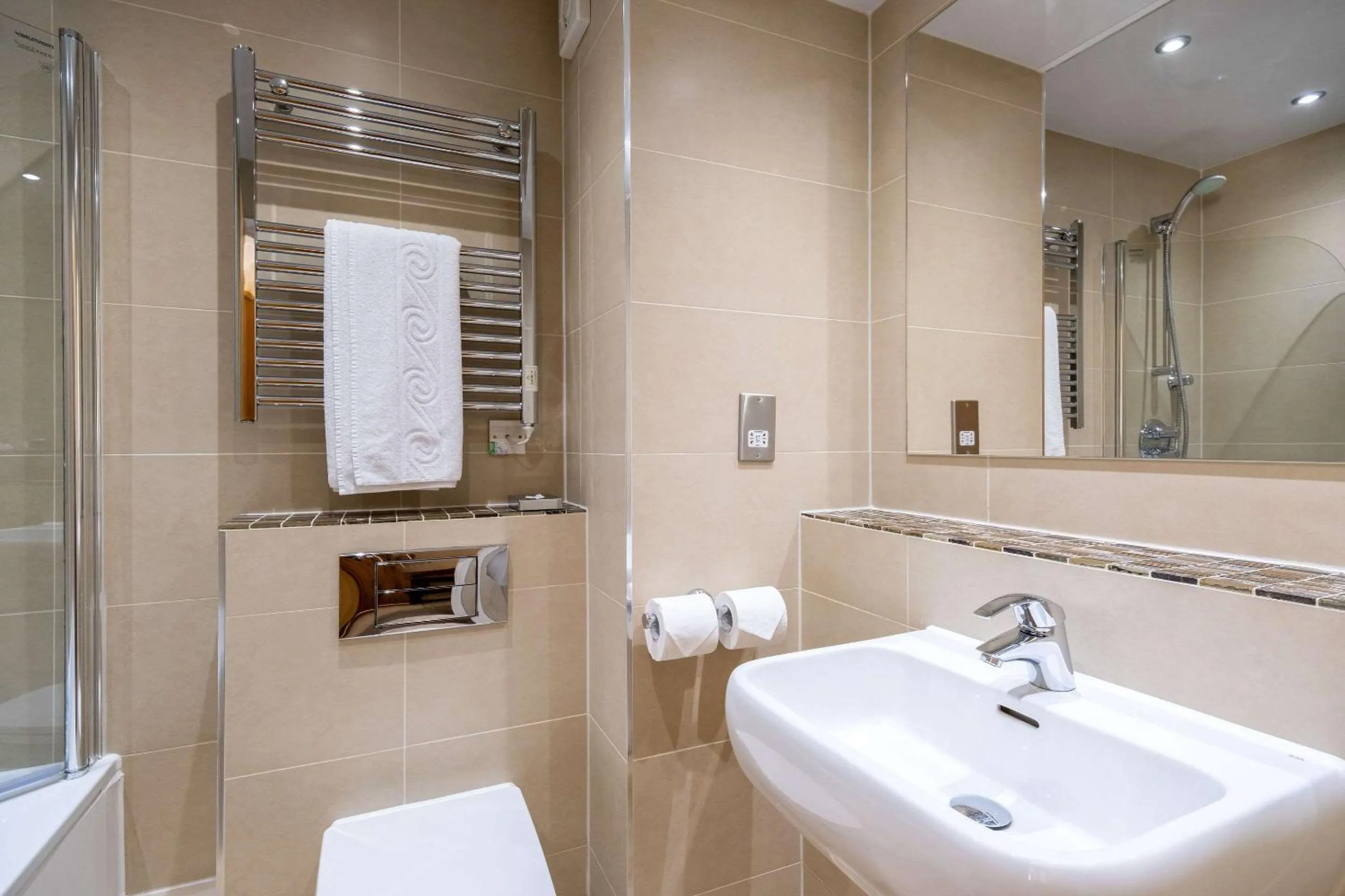 Bedroom in Clarion Hotel Newcastle South