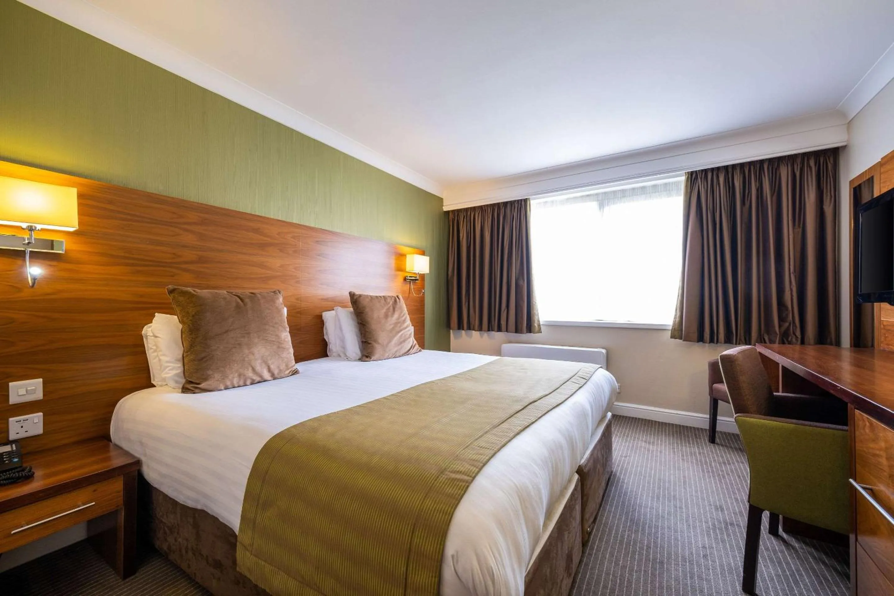Bedroom, Bed in Clarion Hotel Newcastle South