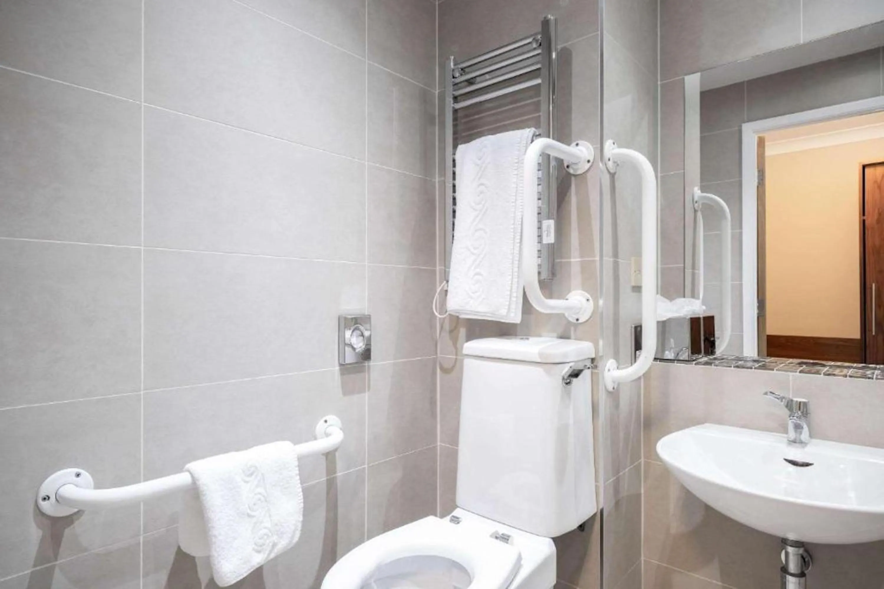 Bathroom in Holiday Inn Newcastle South by IHG