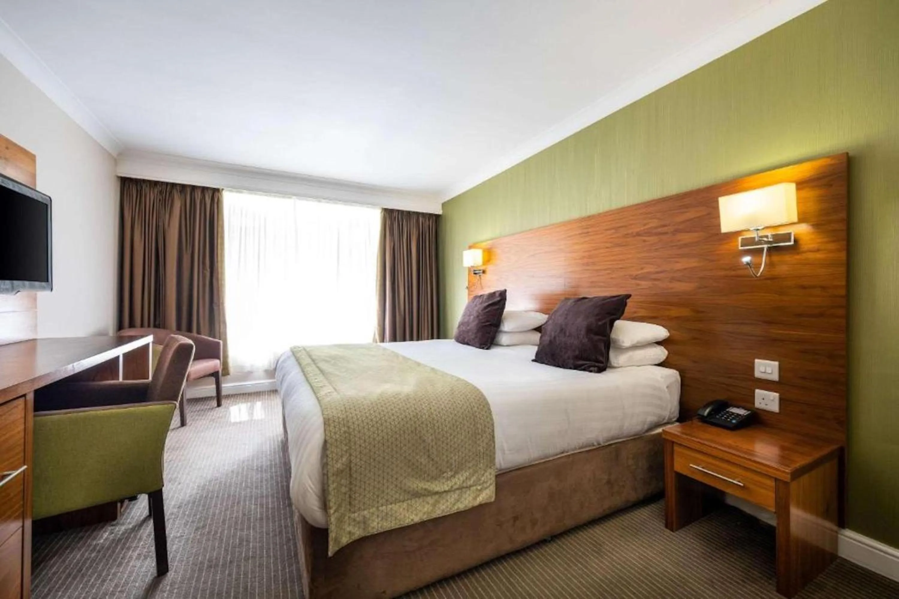 Photo of the whole room, Bed in Holiday Inn Newcastle South by IHG