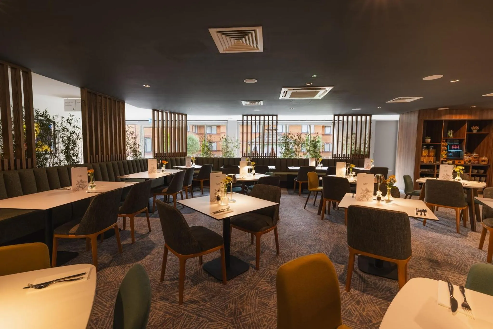 Restaurant/places to eat in Holiday Inn Newcastle South by IHG