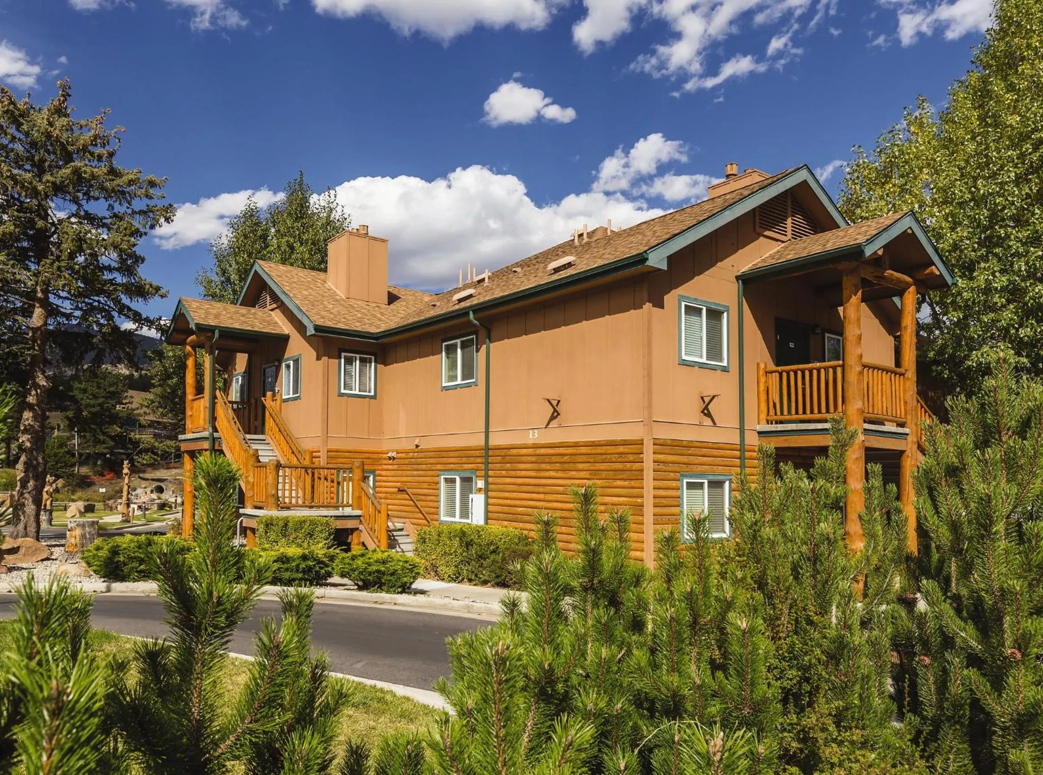 Property building in WorldMark Estes Park