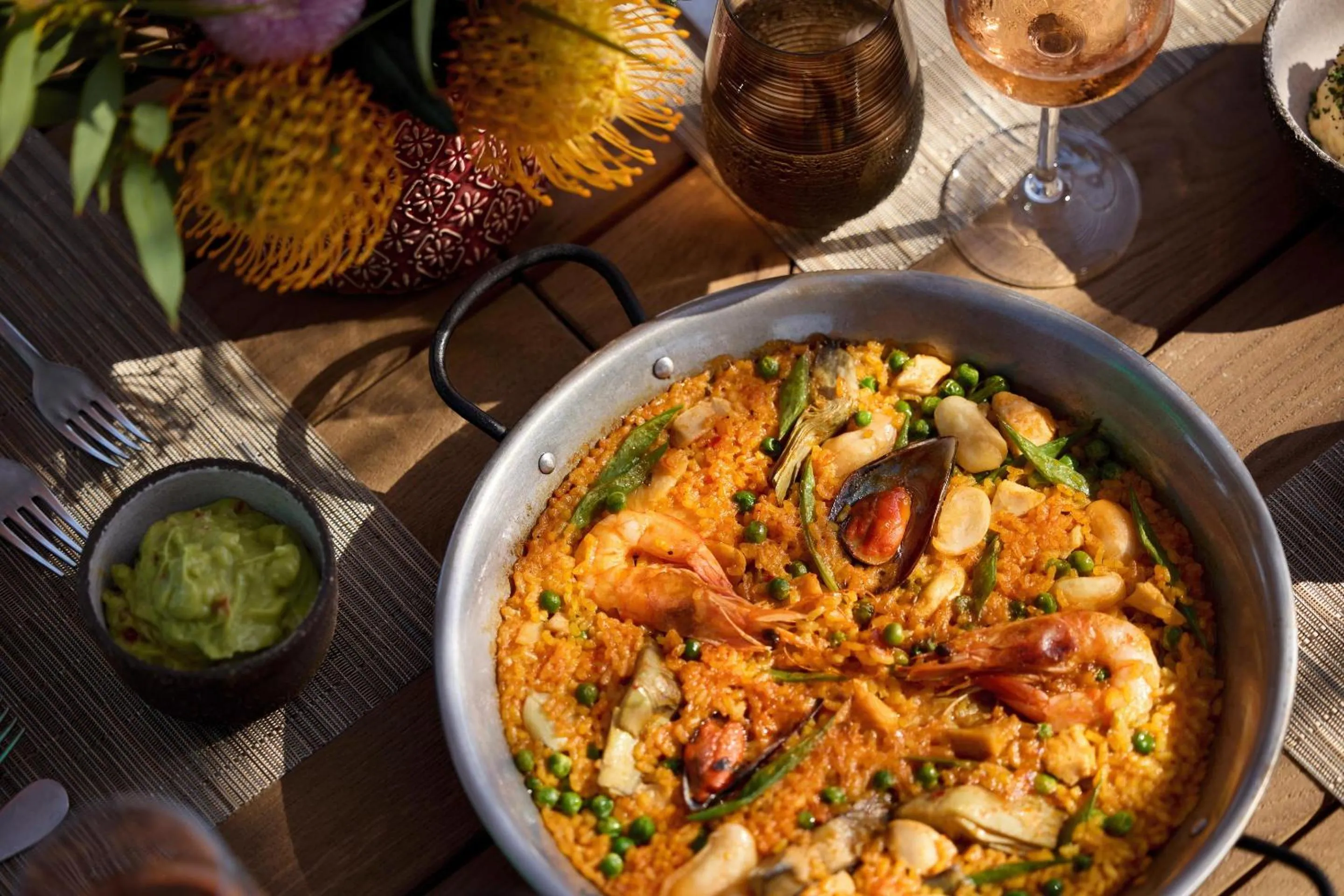 Restaurant/places to eat in Ikos Andalusia