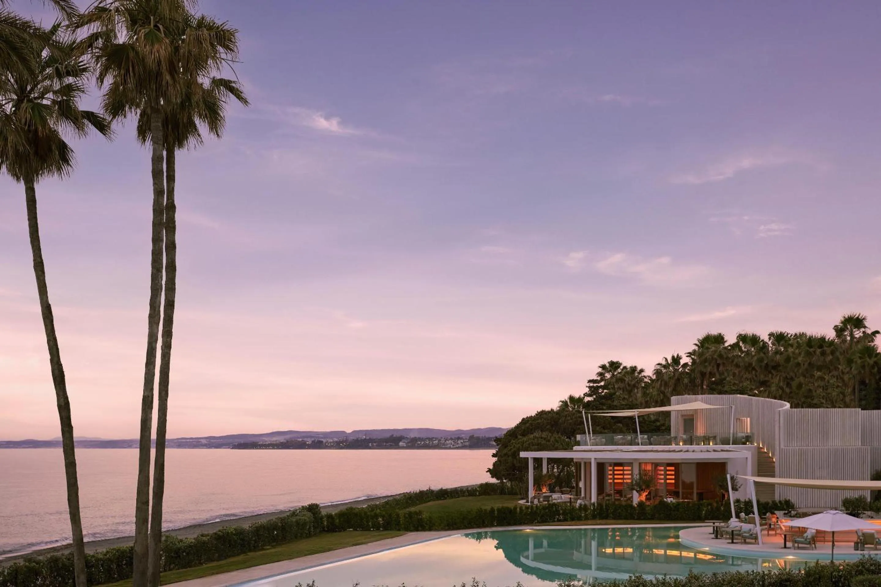 Swimming pool in Ikos Andalusia