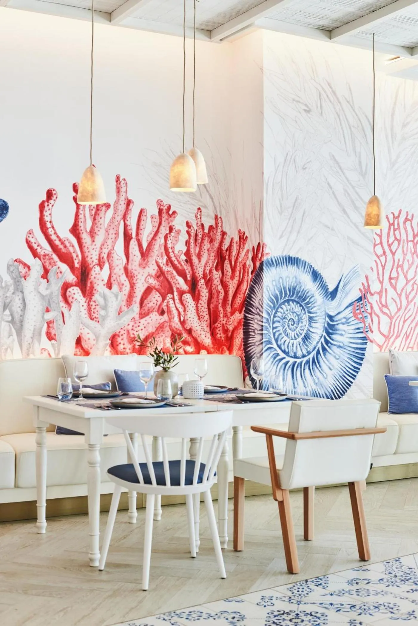 Restaurant/places to eat in Ikos Andalusia