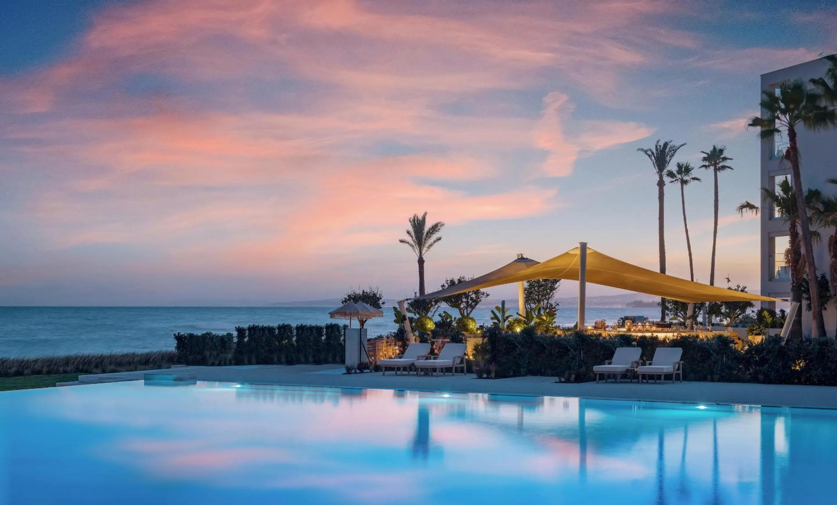 Swimming pool in Ikos Andalusia