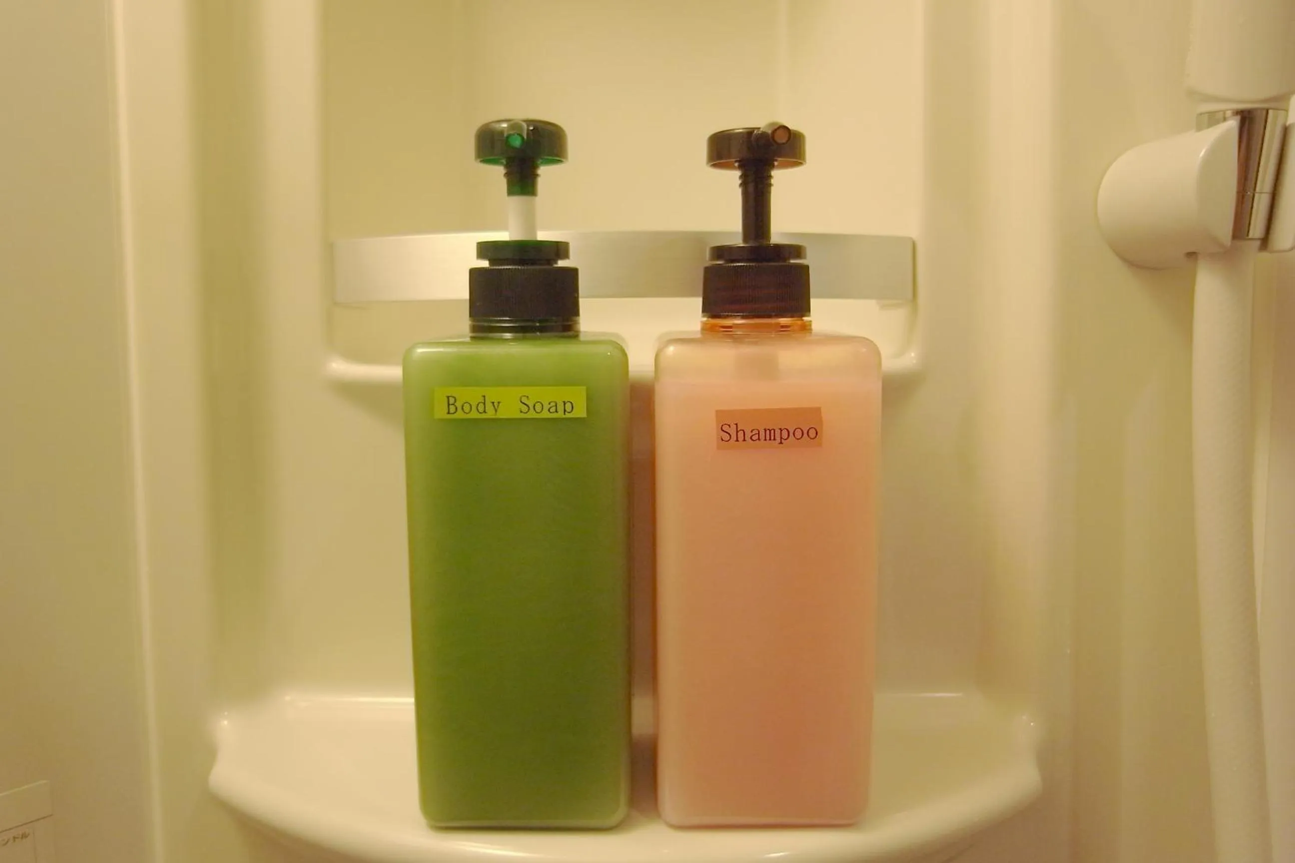 Shower in Fukuoka Hana Hostel