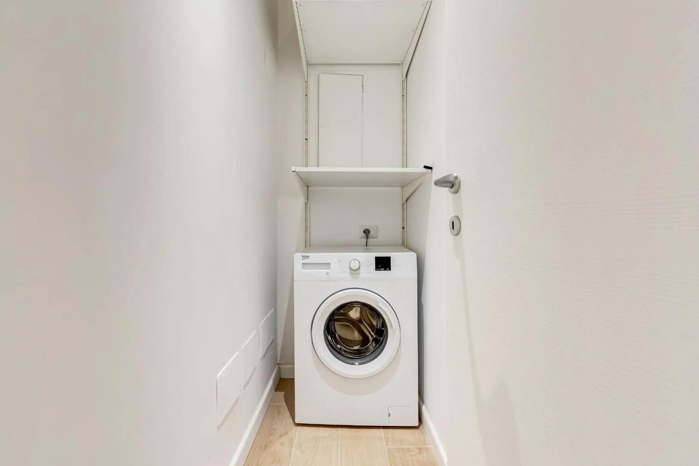 Lovely 3 rooms apartment close Trastevere Station