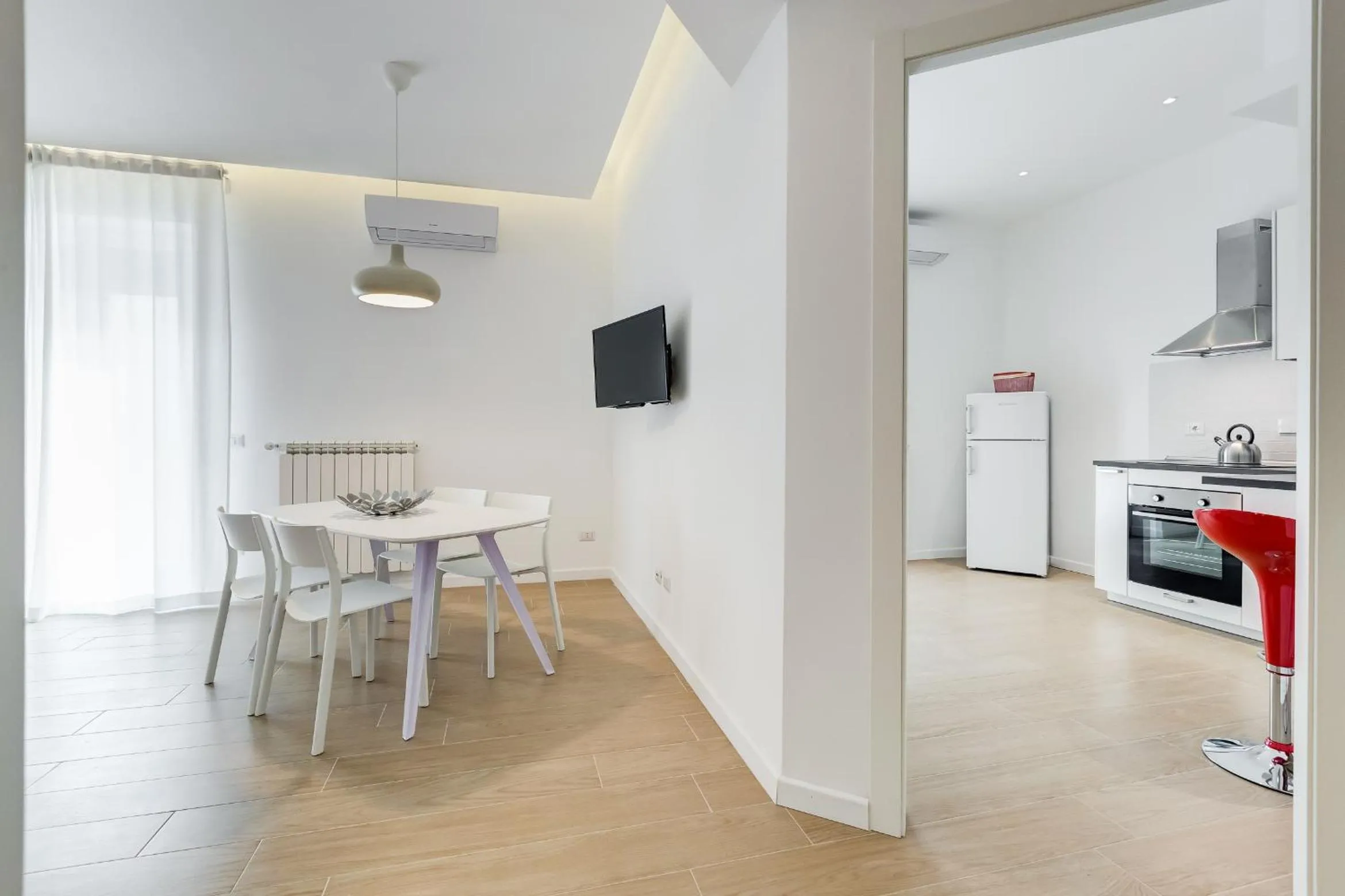 Lovely 3 rooms apartment close Trastevere Station