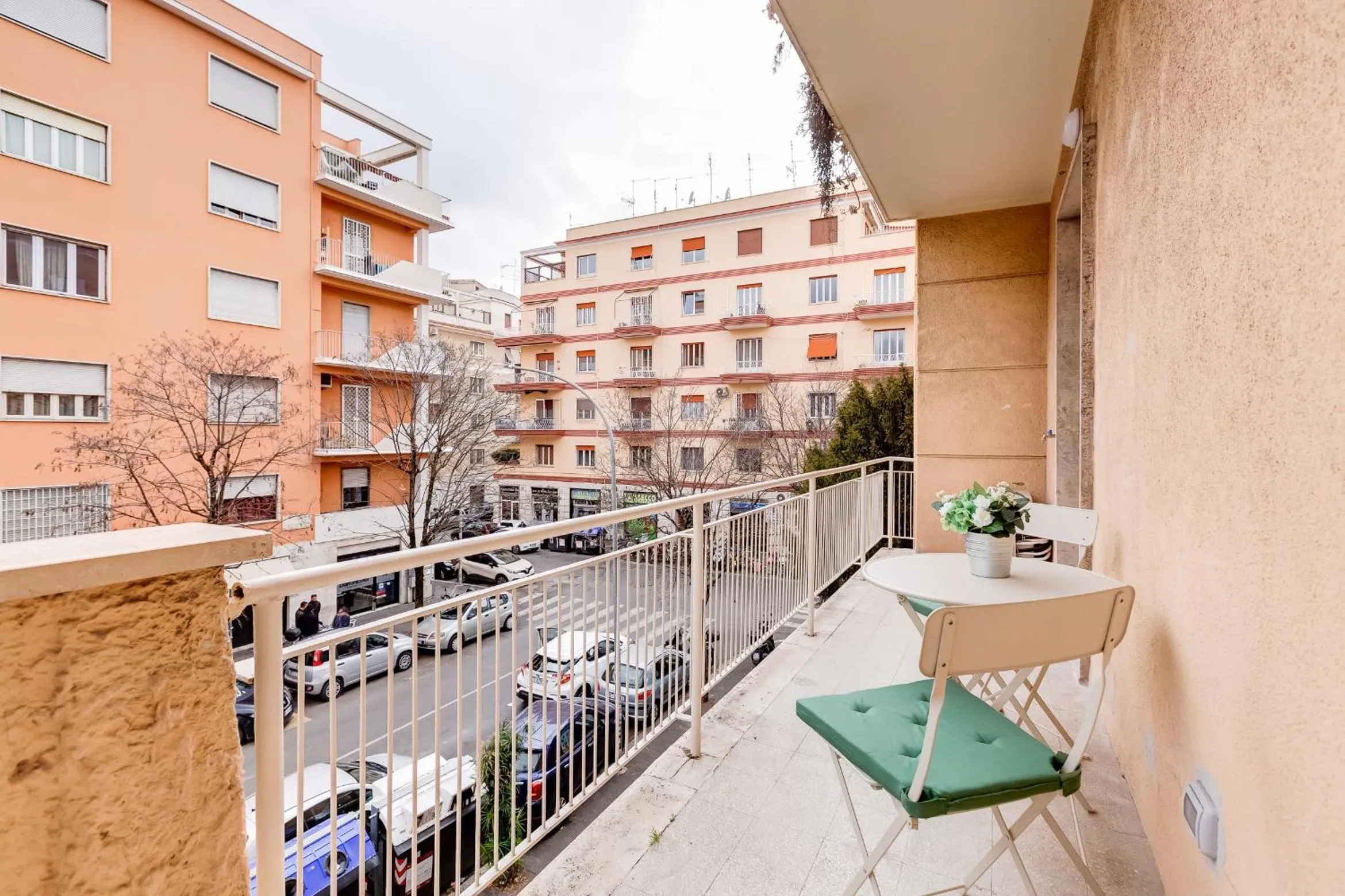 Lovely 3 rooms apartment close Trastevere Station