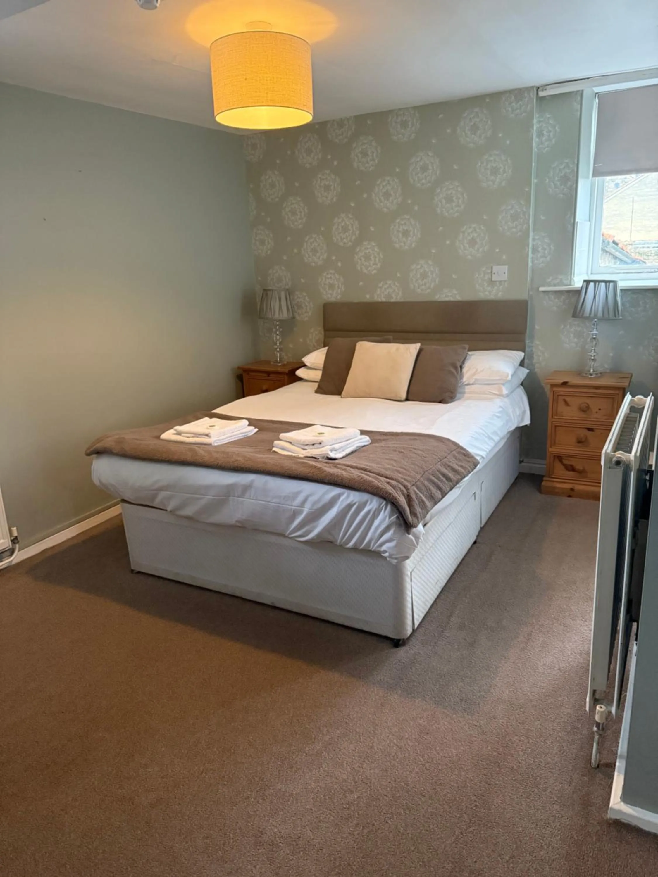 Bedroom, Bed in Wentworth arms