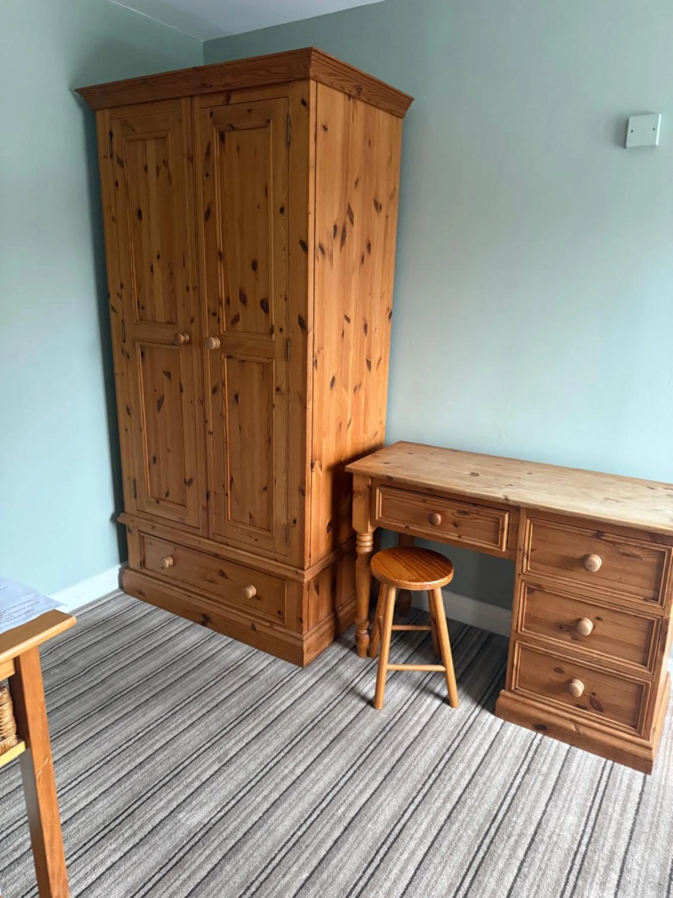 wardrobe in Wentworth arms