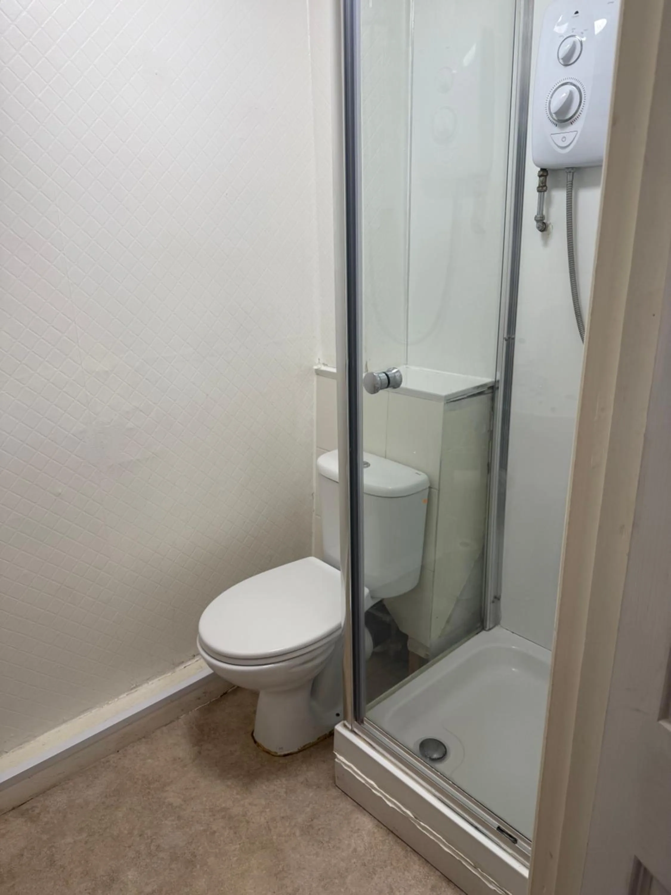 Bathroom in Wentworth arms