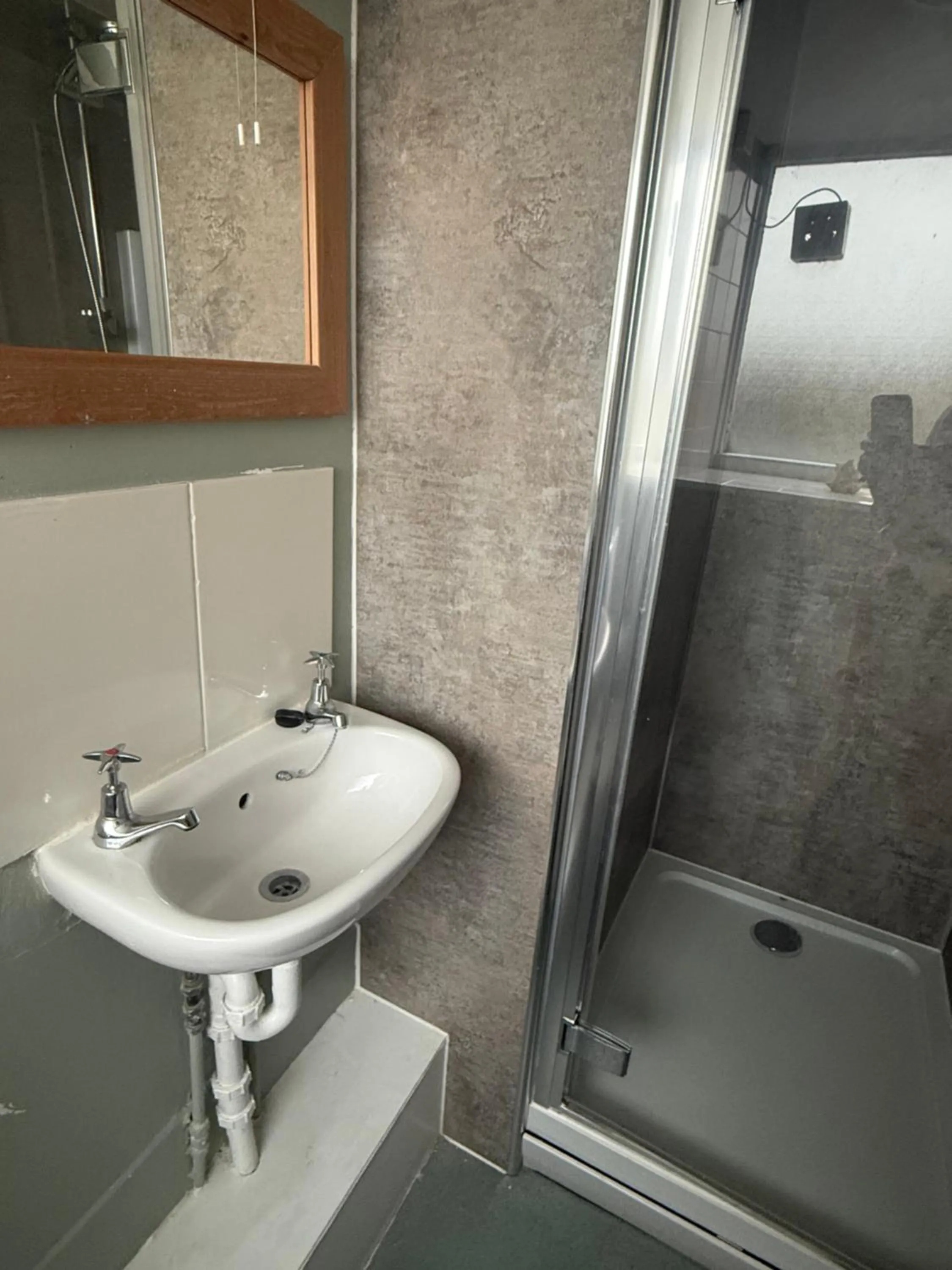 Bathroom in Wentworth arms