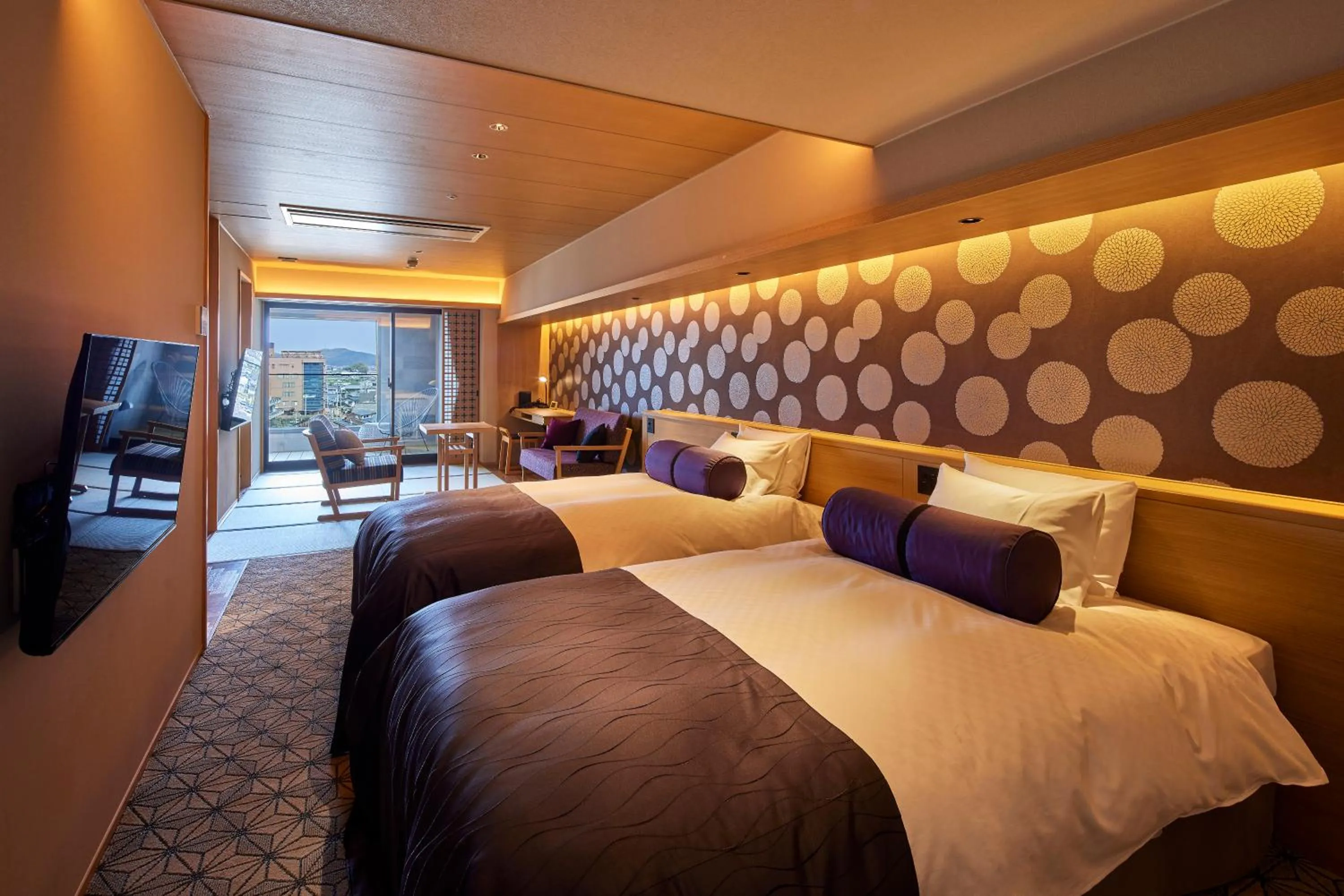 Photo of the whole room, Bed in Yumoto Konpira Onsen Hananoyu Kobaitei